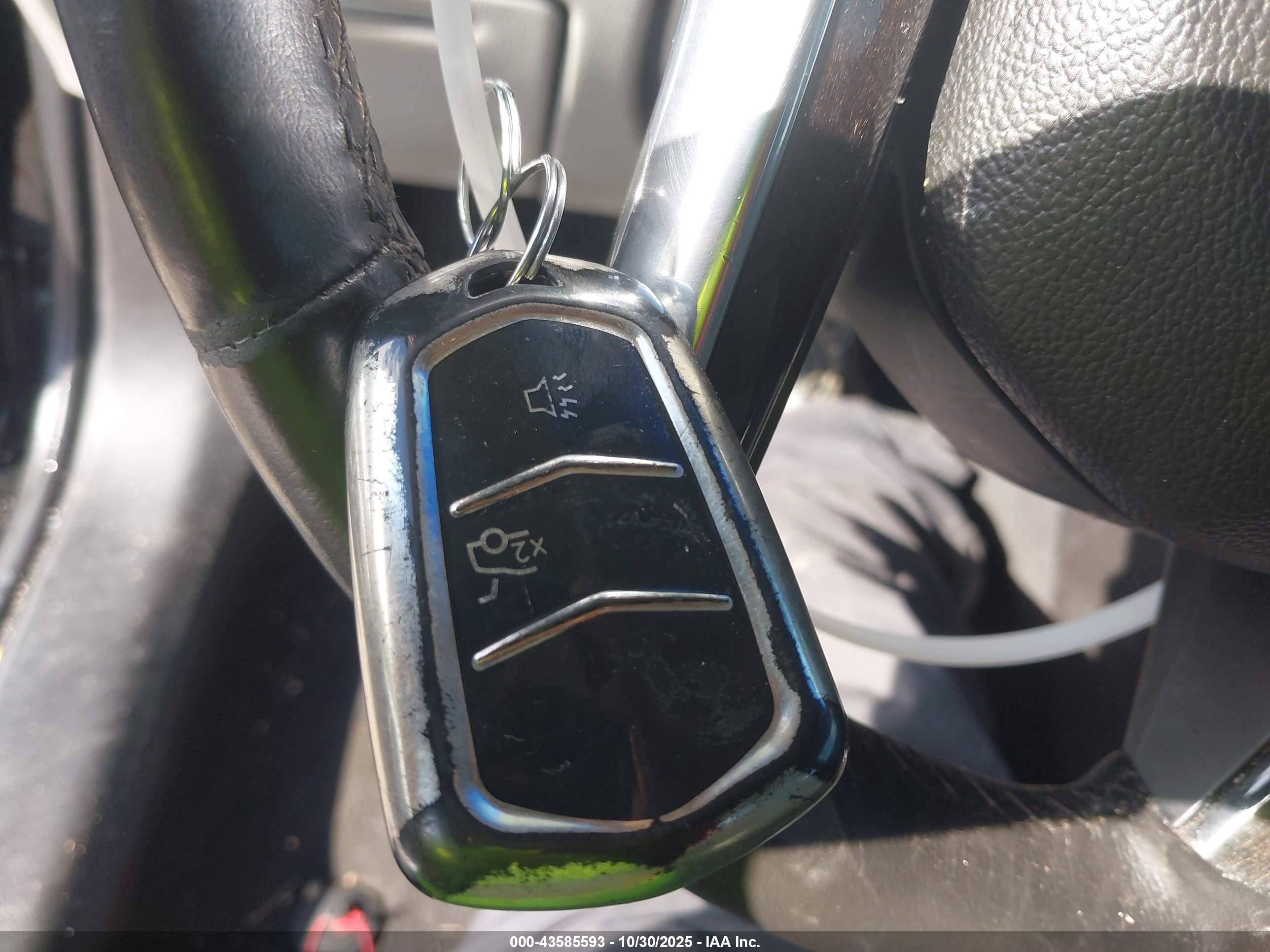 CADILLAC XTS image 11