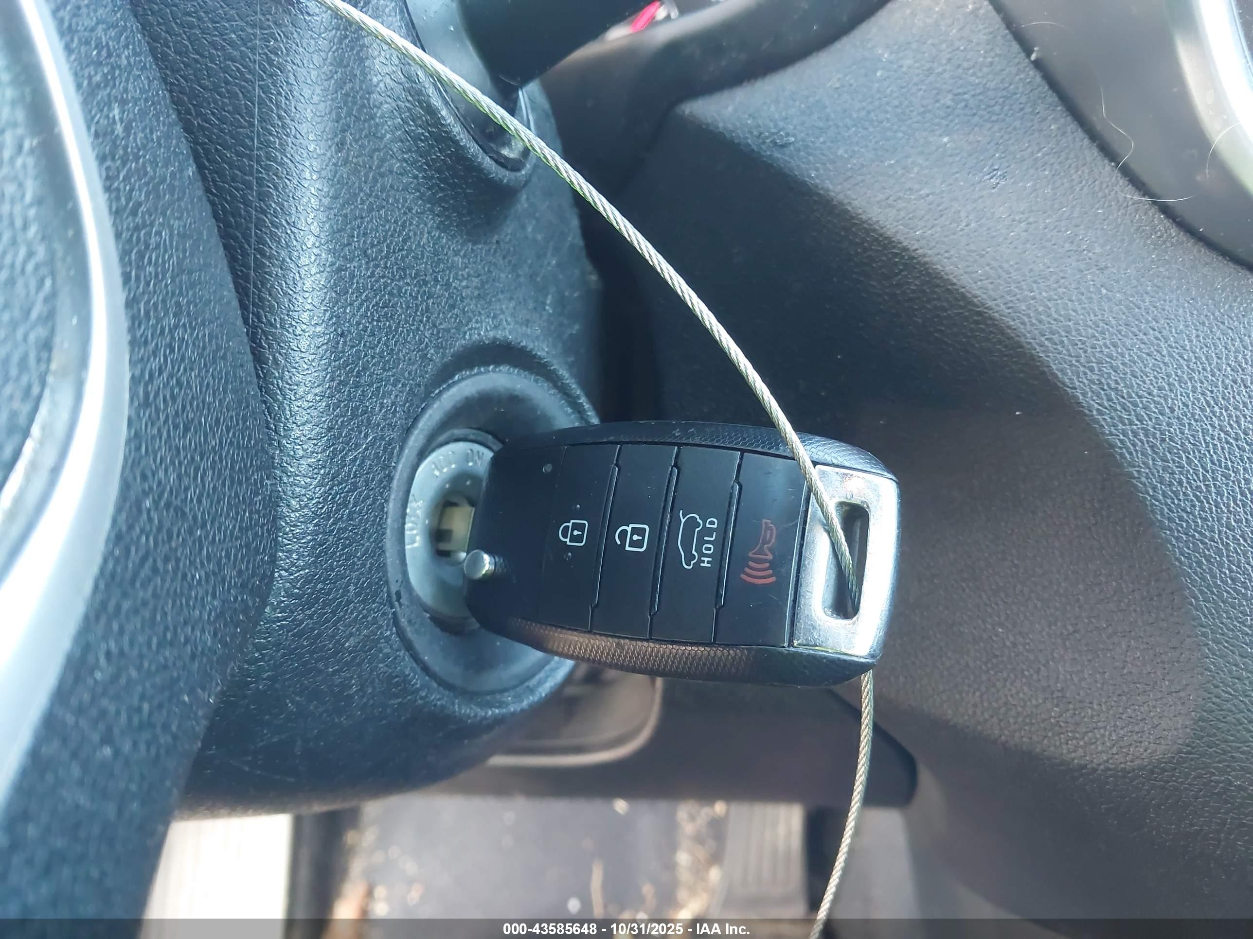 KIA SORENTO image 11