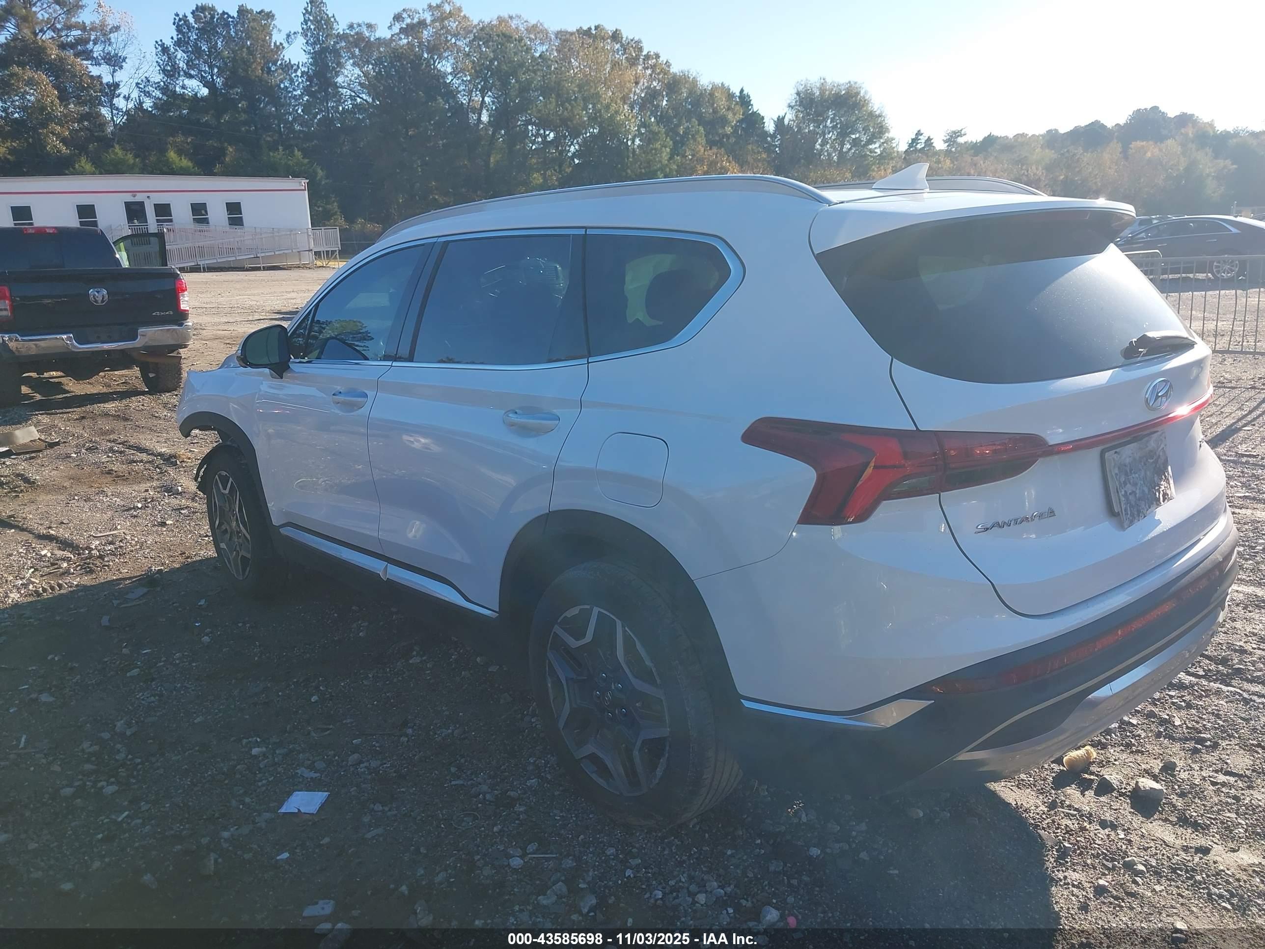 HYUNDAI SANTA image 3