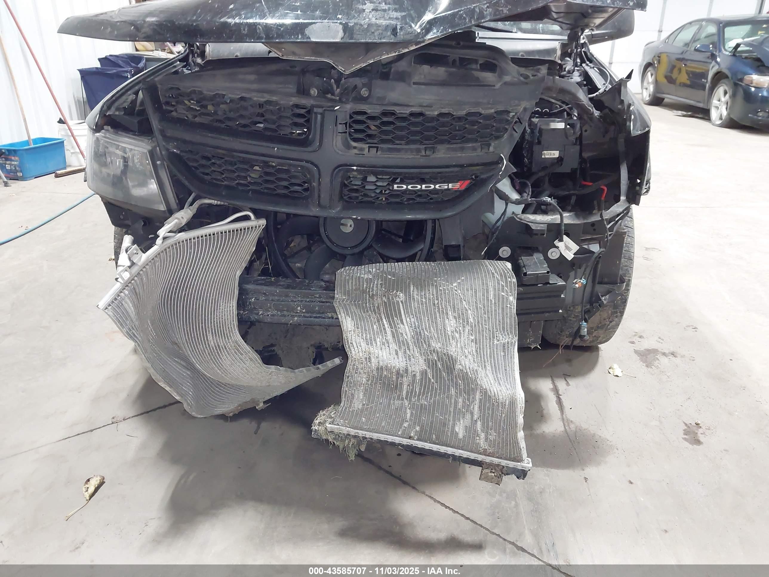 DODGE JOURNEY image 6