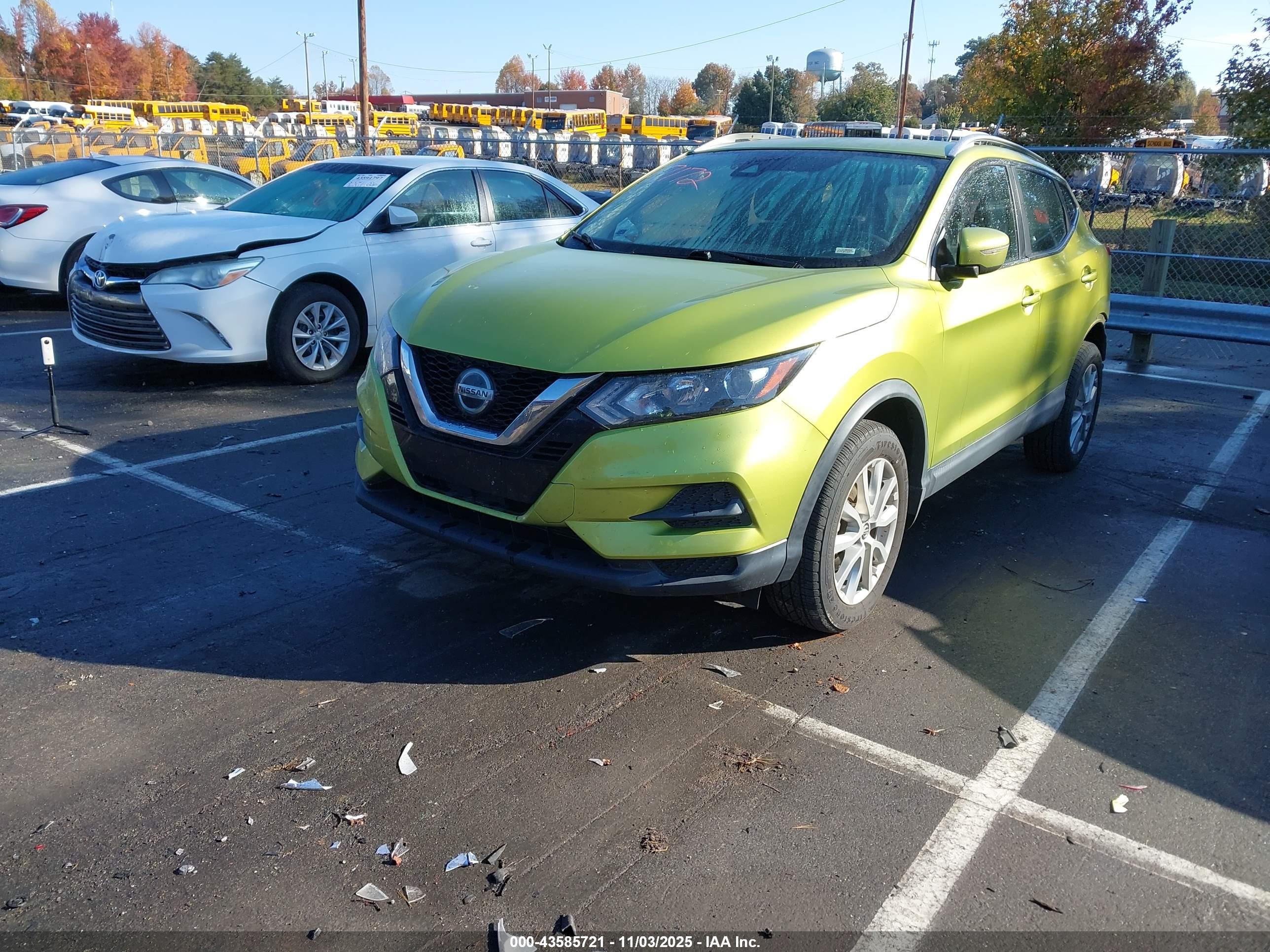 NISSAN ROGUE image 2