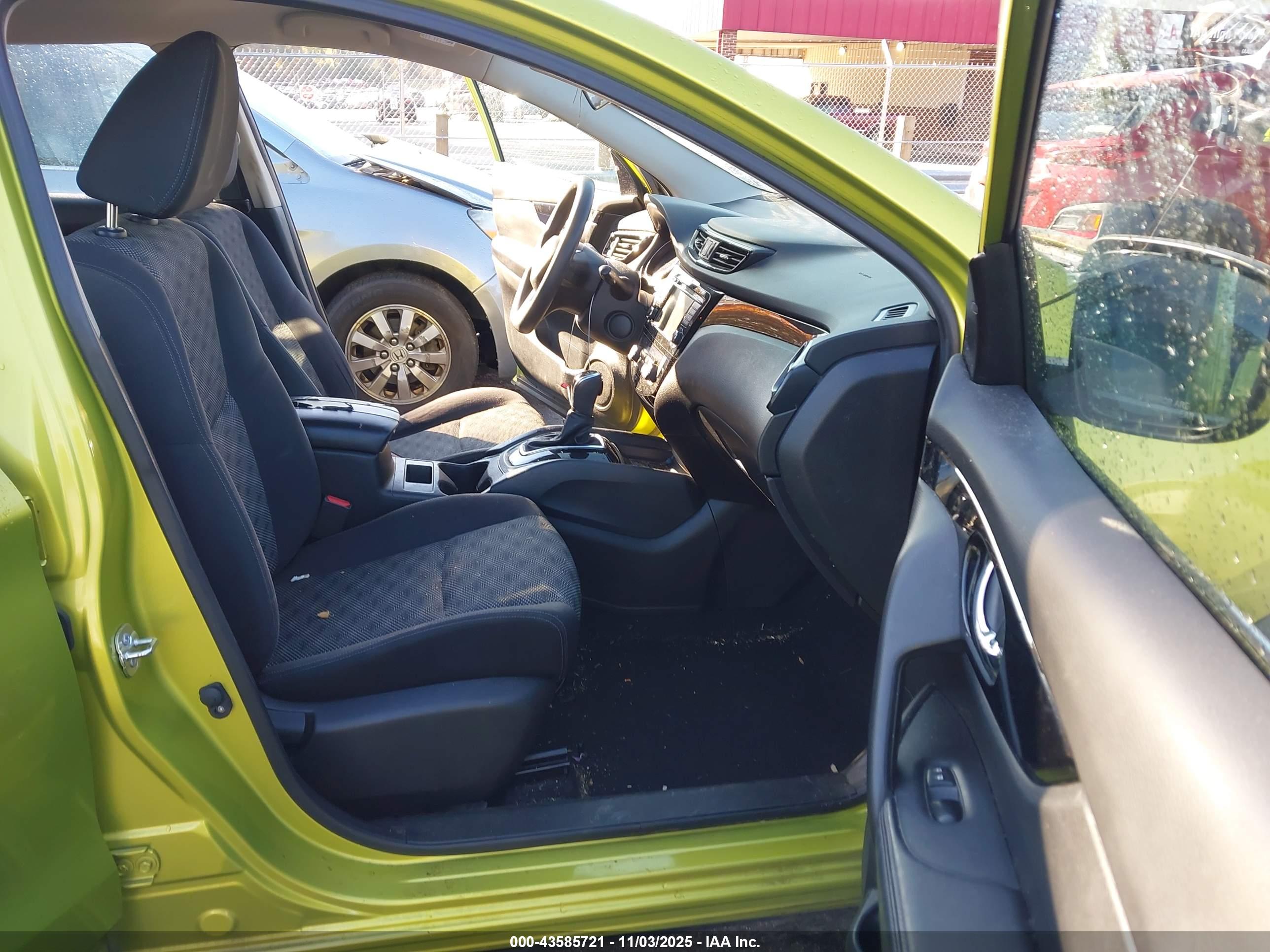 NISSAN ROGUE image 5