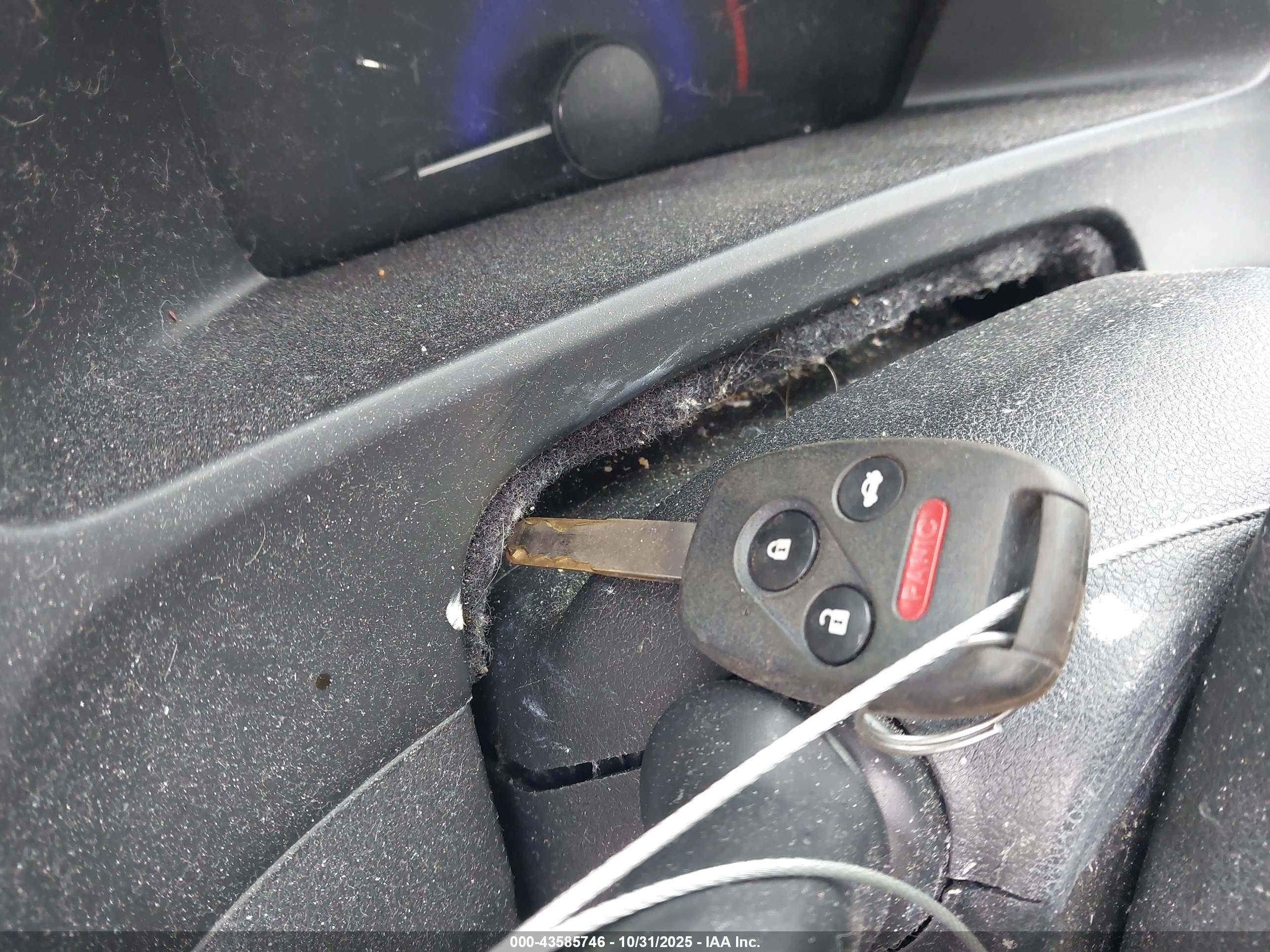 HONDA CIVIC image 11