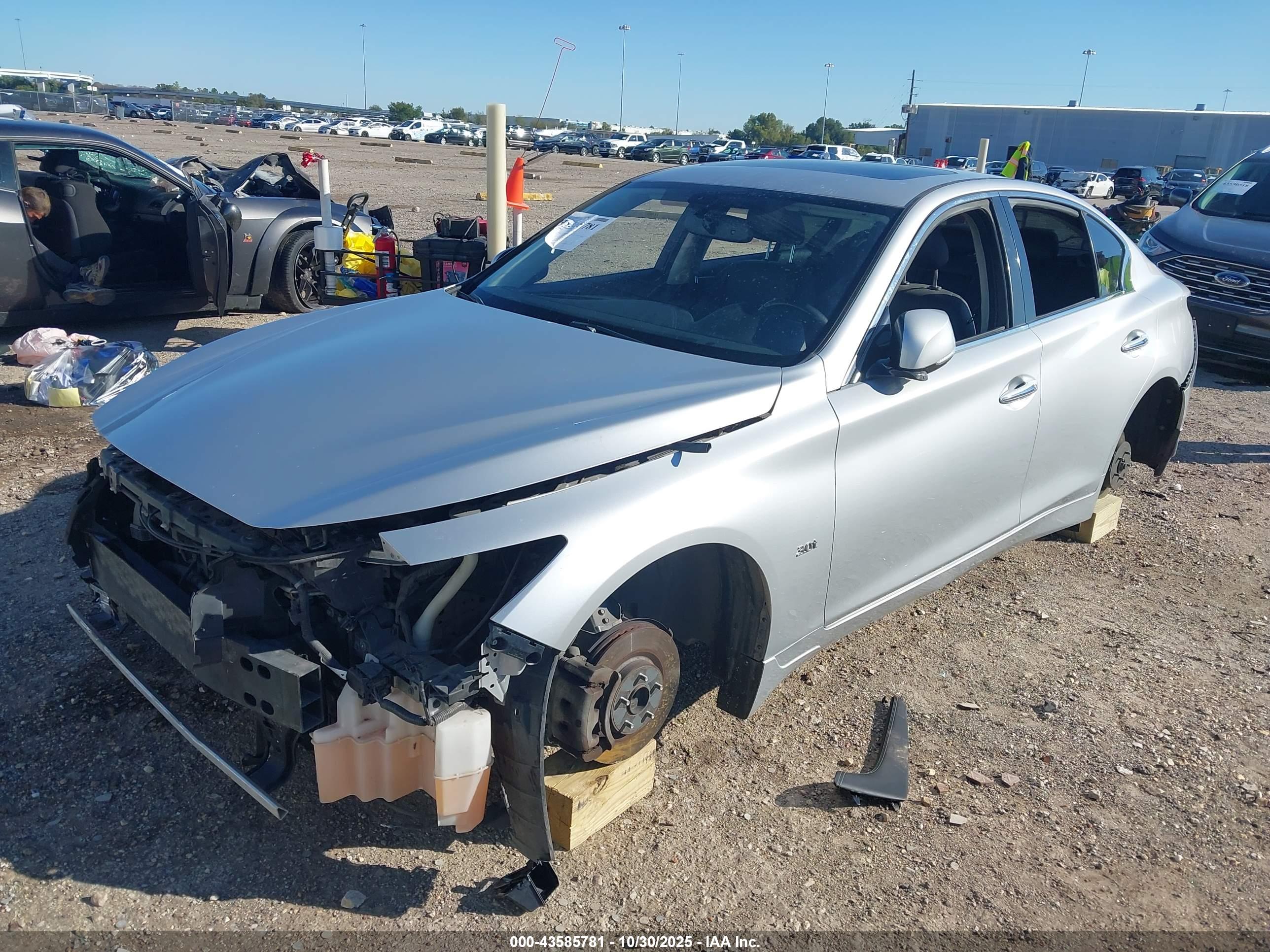 INFINITI Q50 image 2