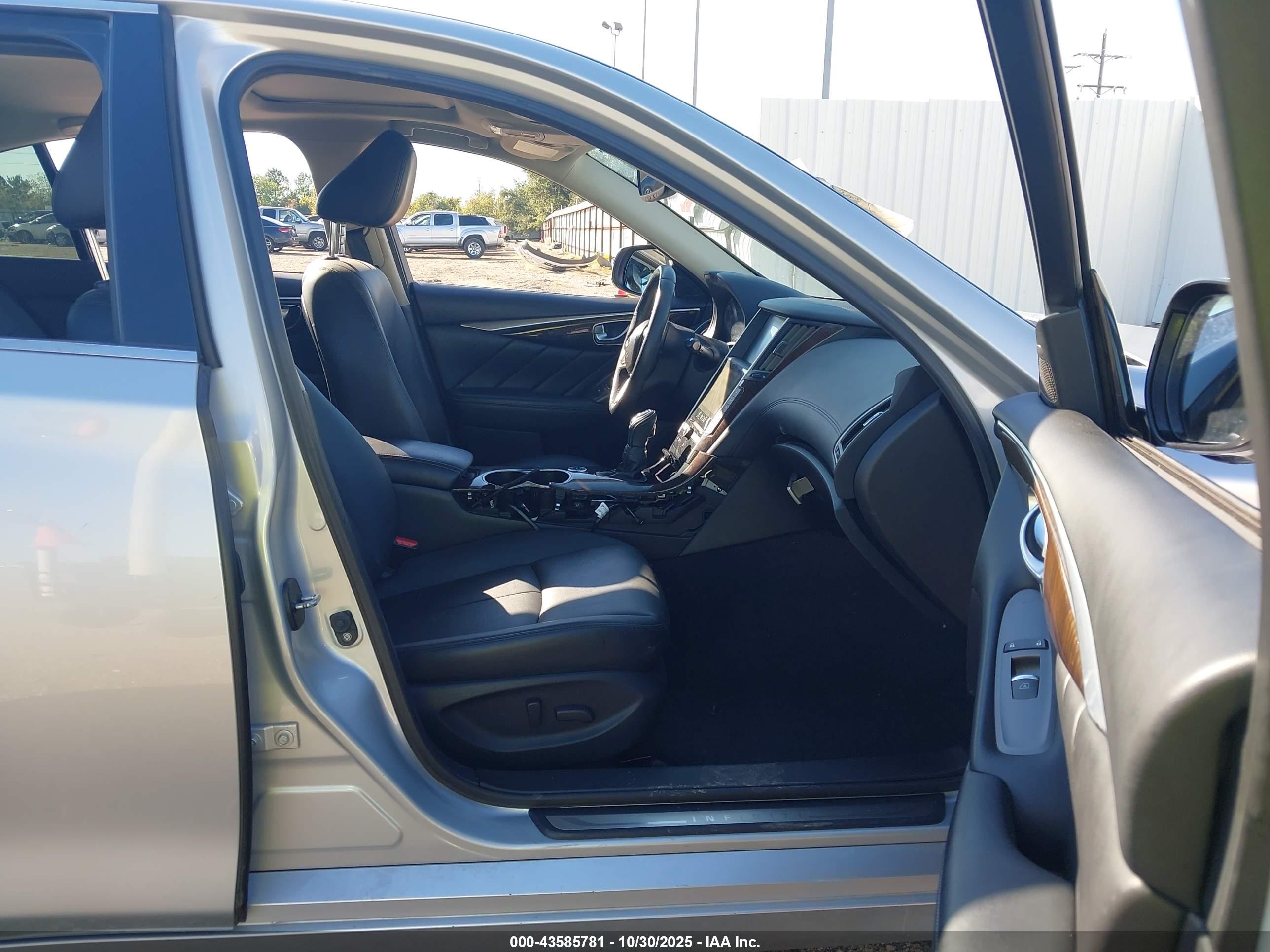 INFINITI Q50 image 5