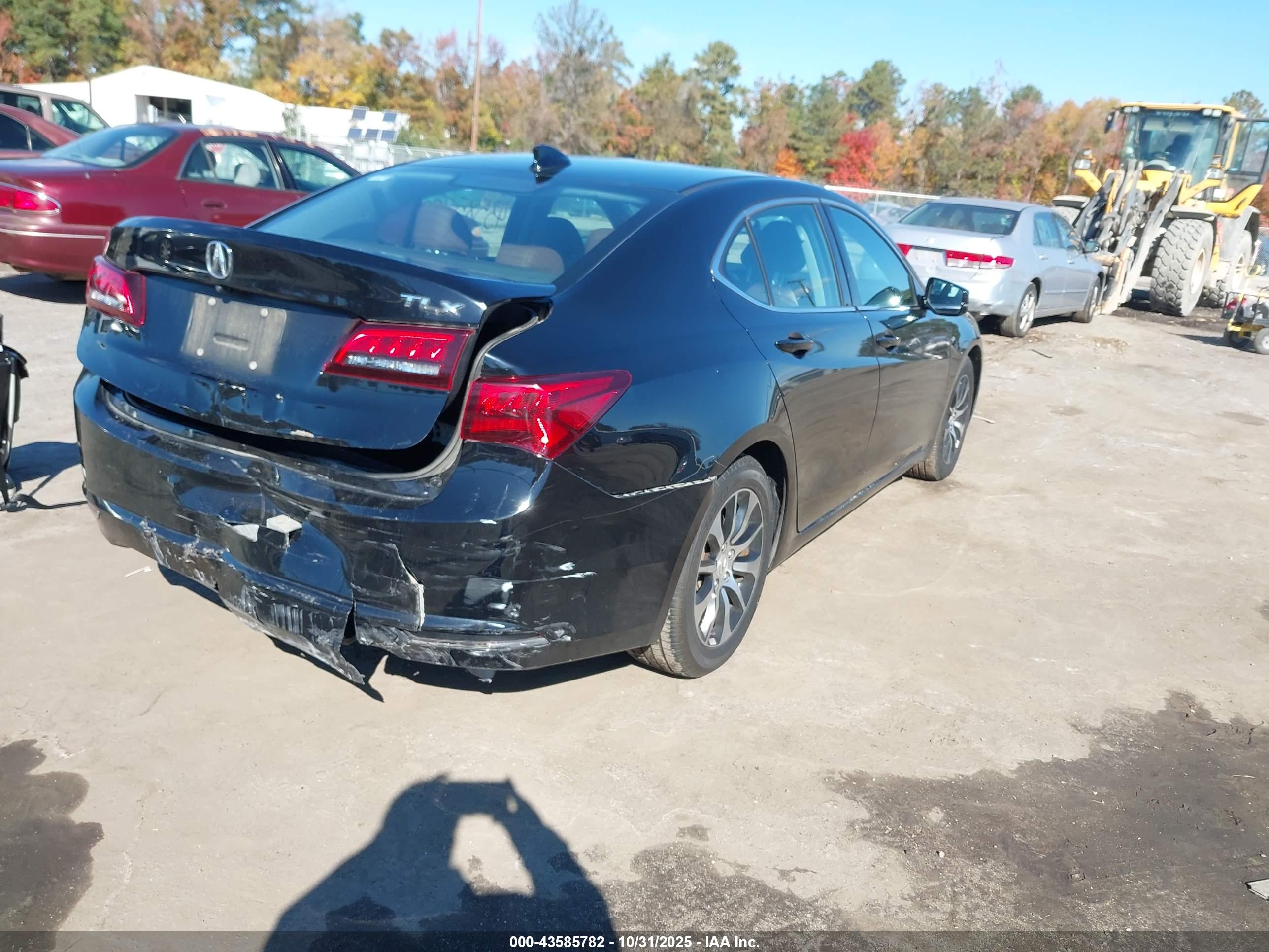 ACURA TLX image 4