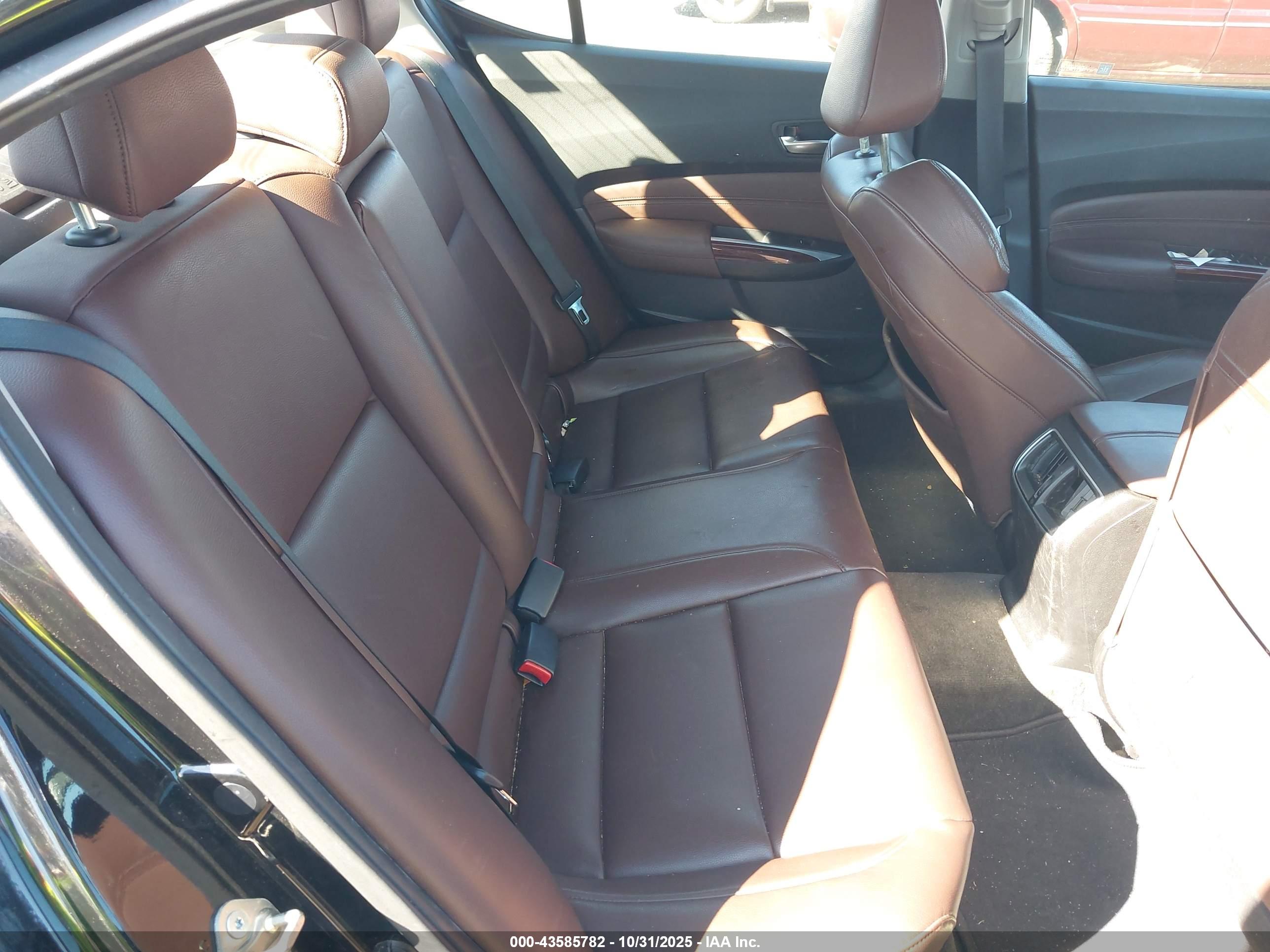 ACURA TLX image 8