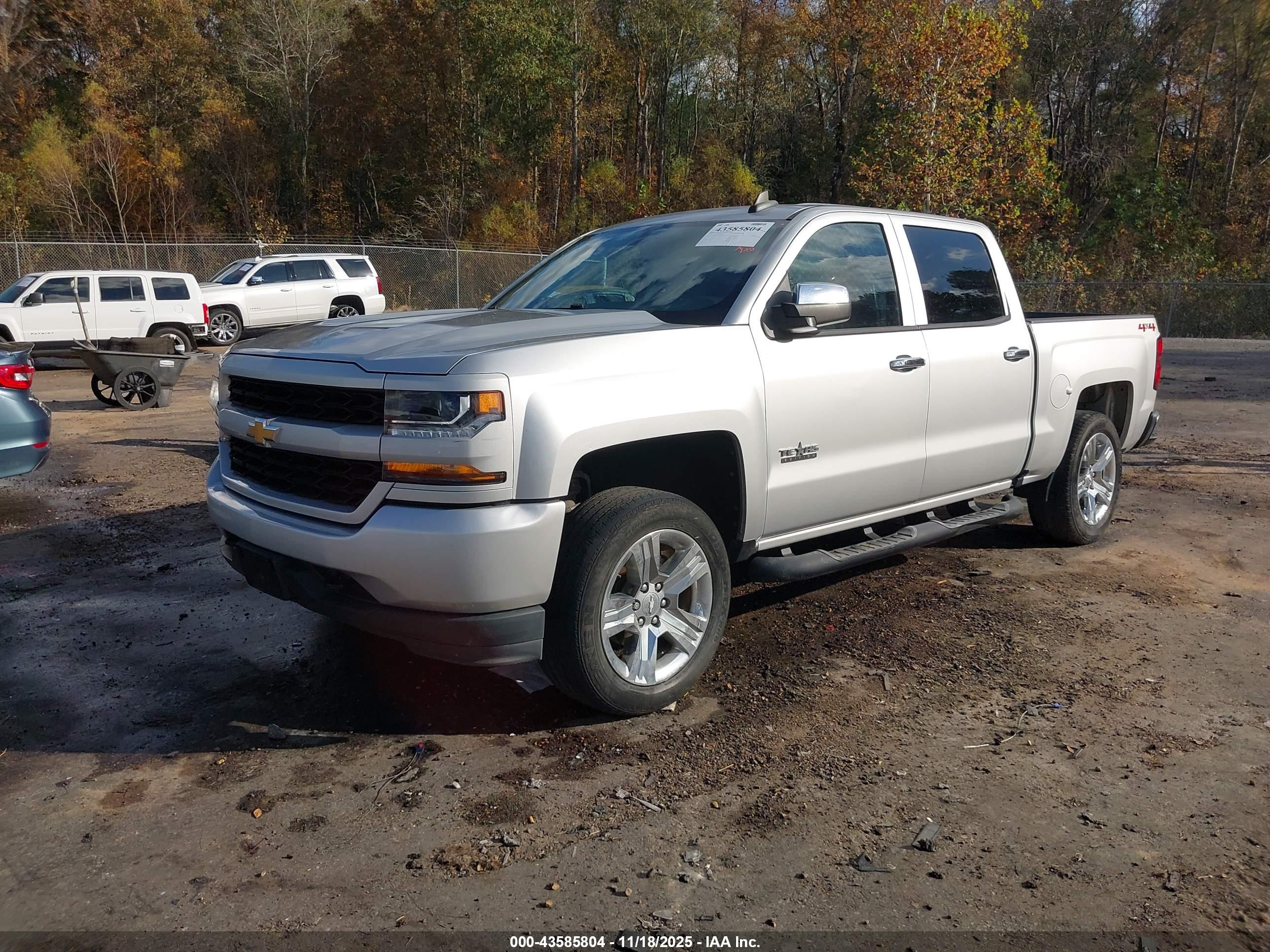 CHEVROLET SILVERADO image 2