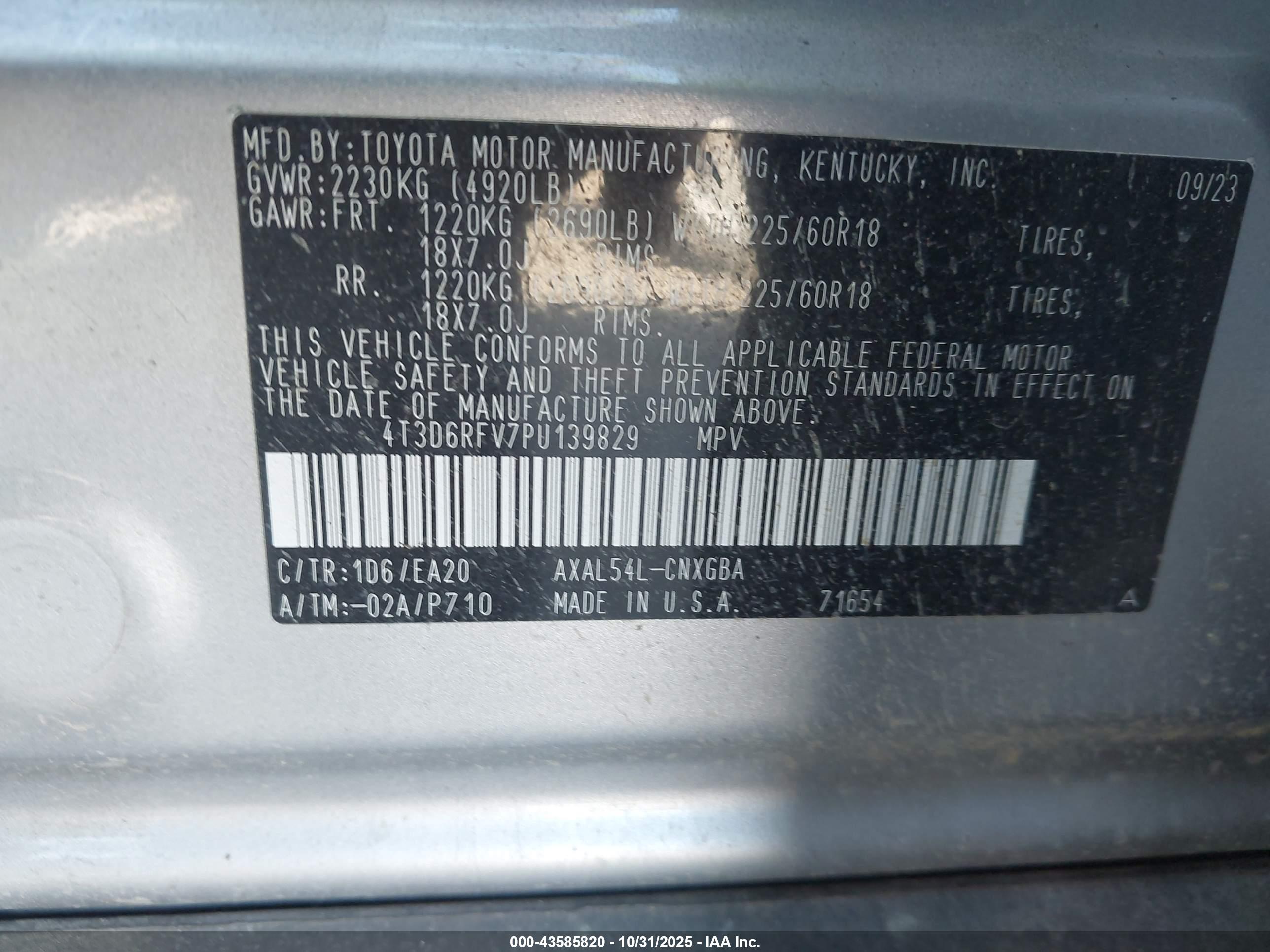 TOYOTA RAV4 image 9