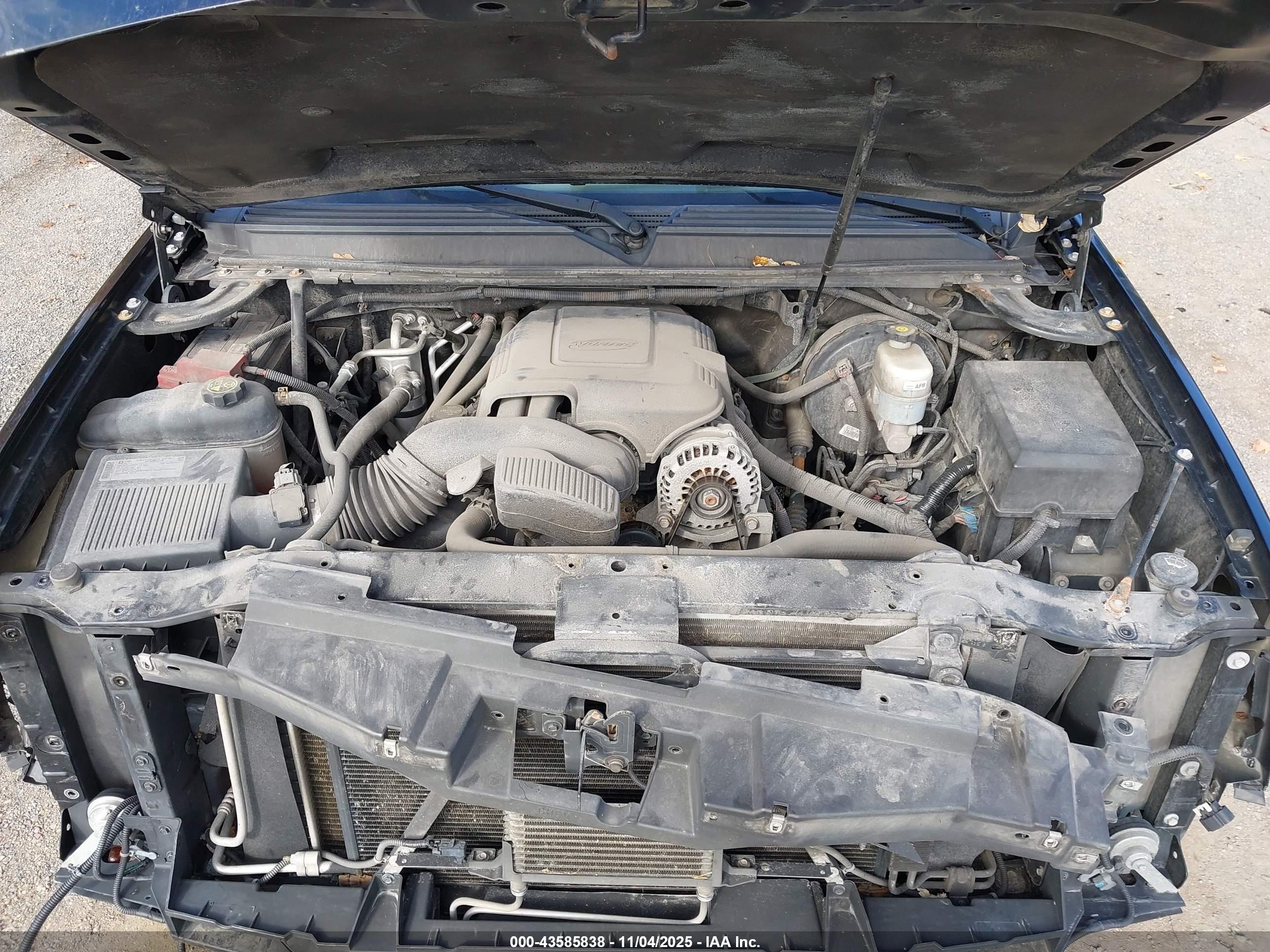 CHEVROLET TAHOE image 10