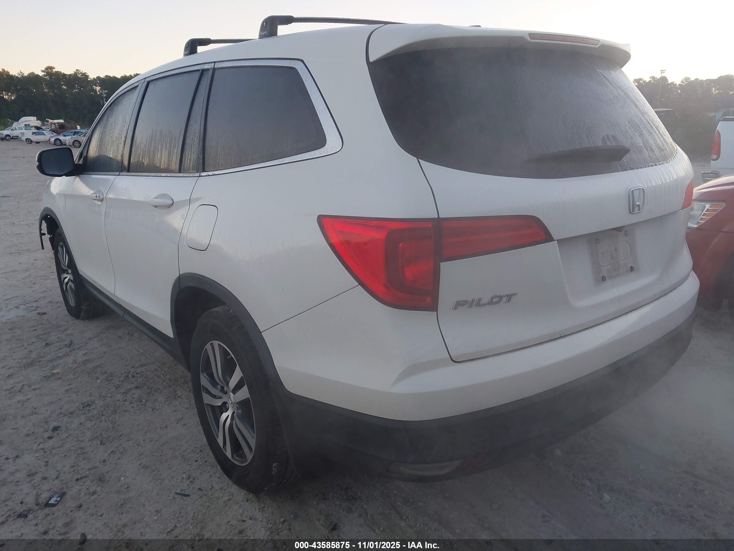 HONDA PILOT image 3
