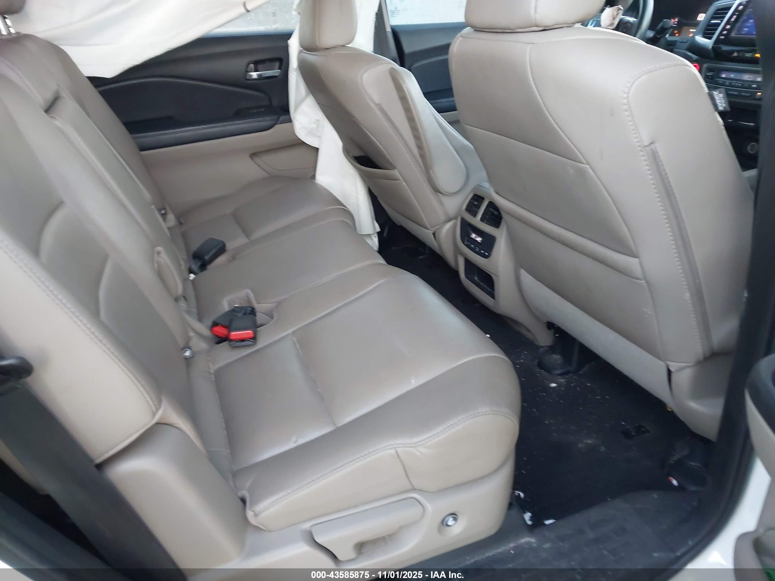 HONDA PILOT image 8