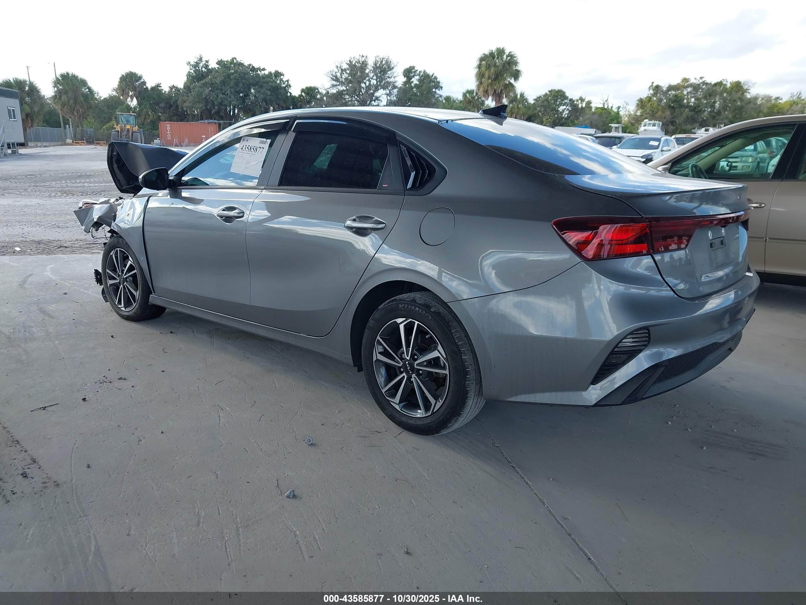 KIA FORTE image 3