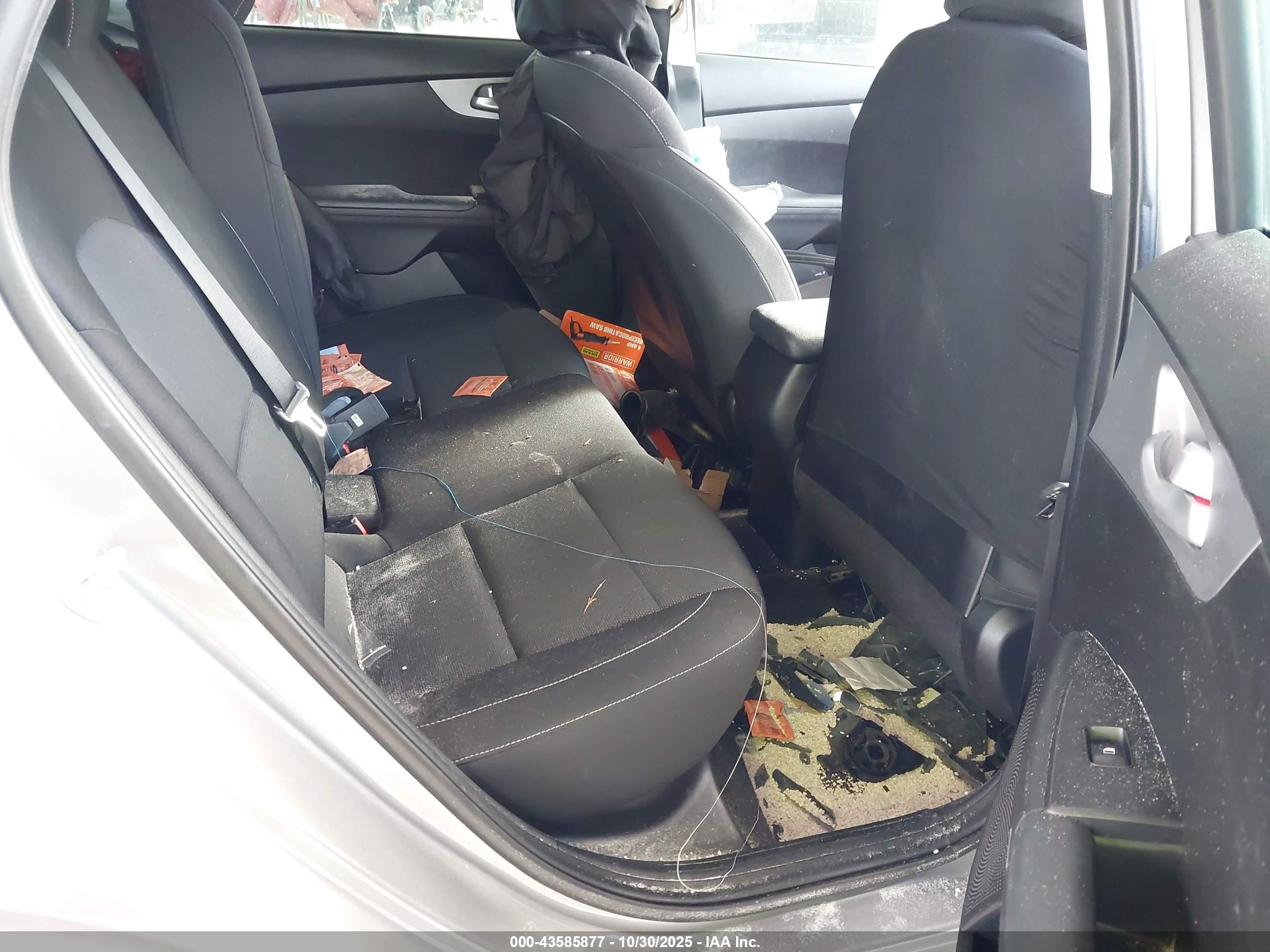 KIA FORTE image 8