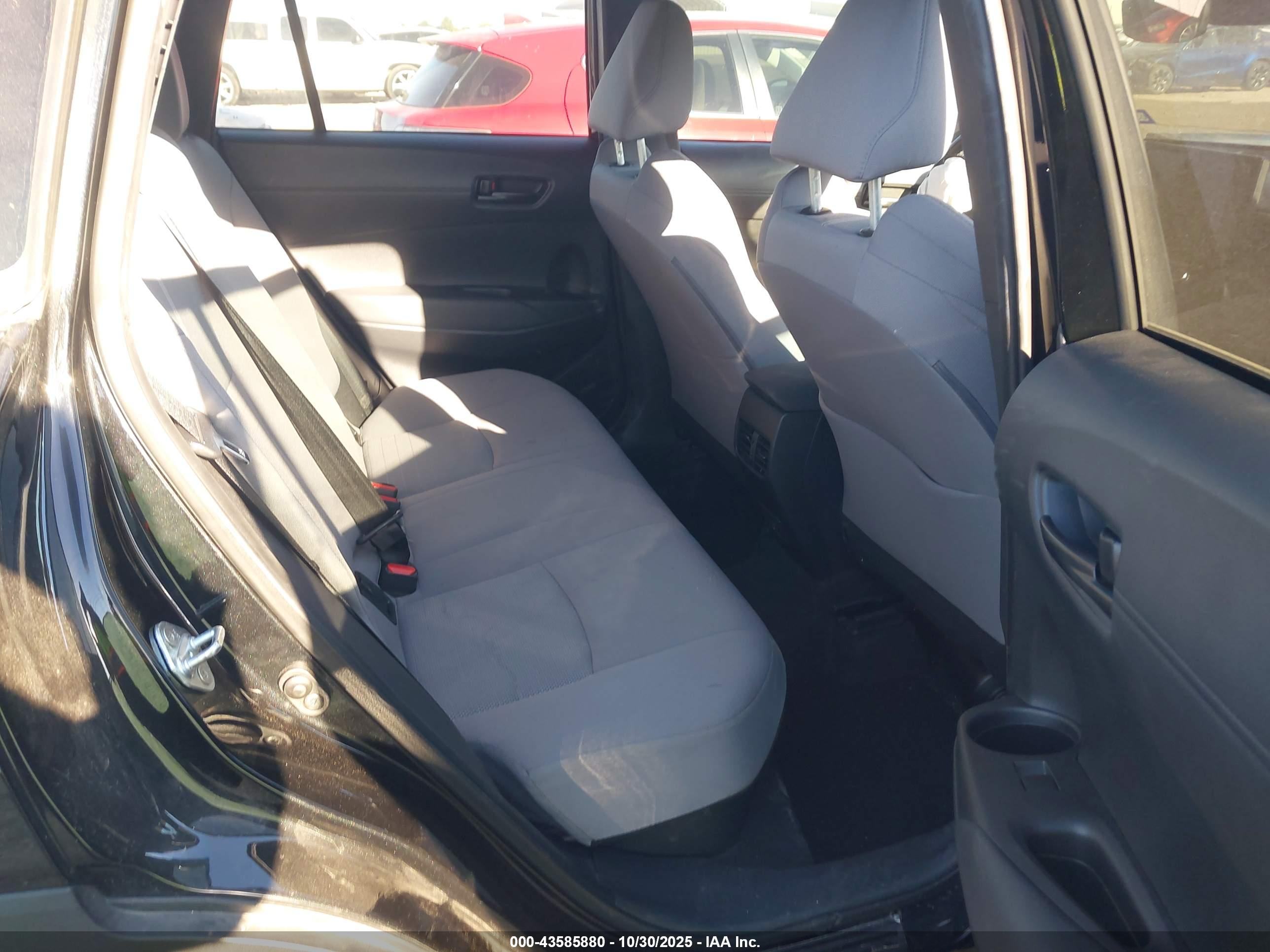 TOYOTA COROLLA image 8