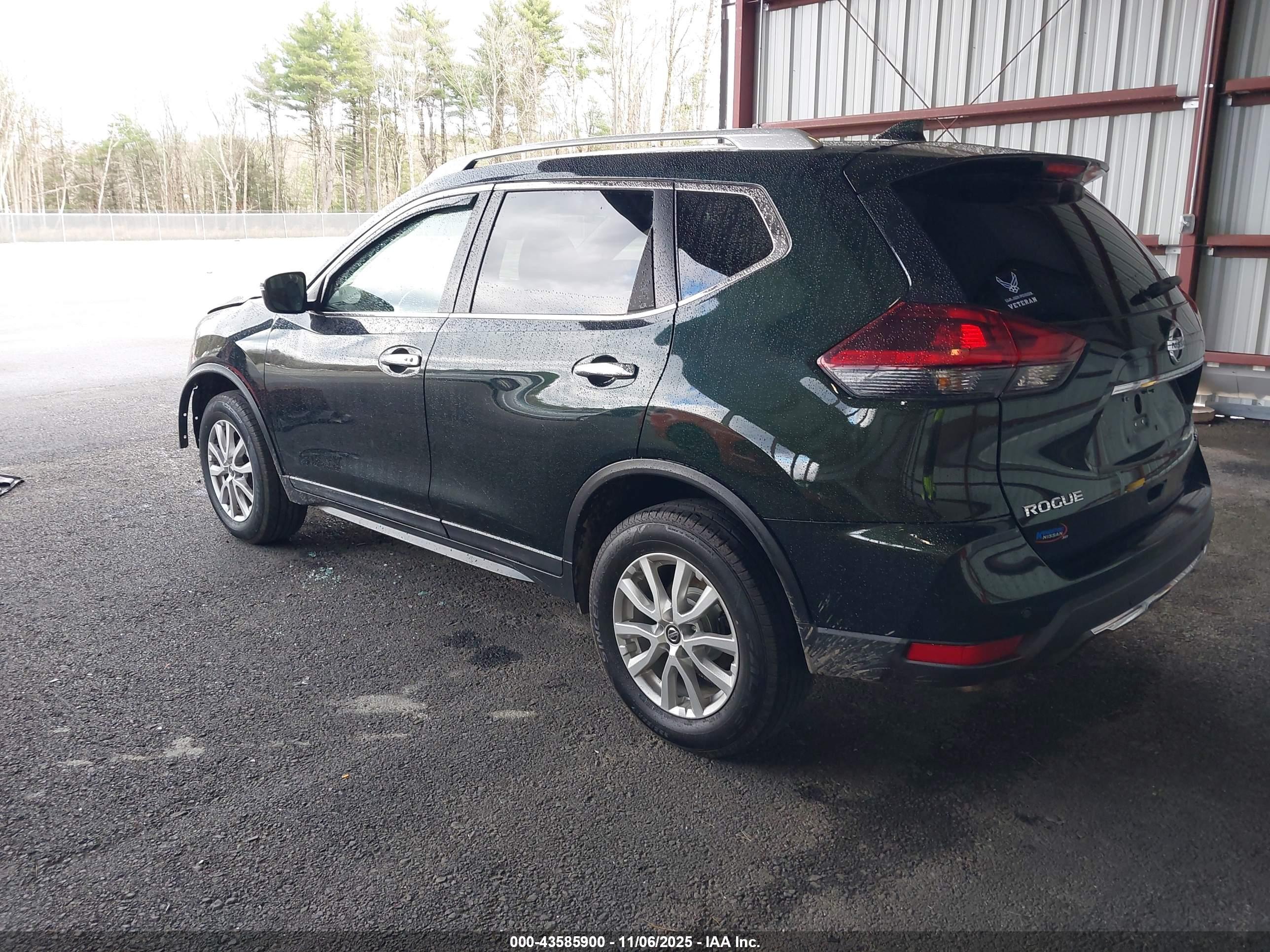 NISSAN ROGUE image 3