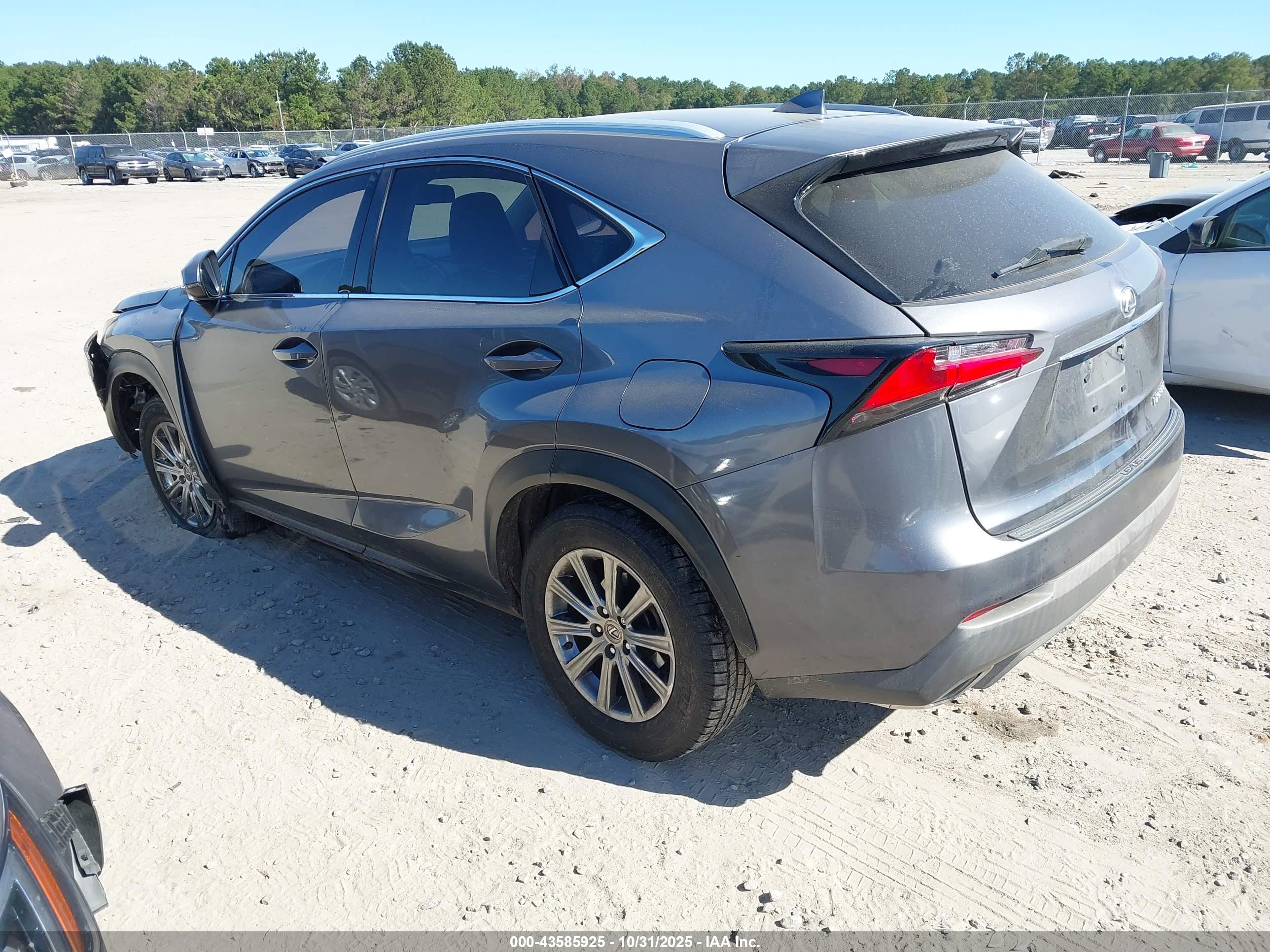 LEXUS NX image 3