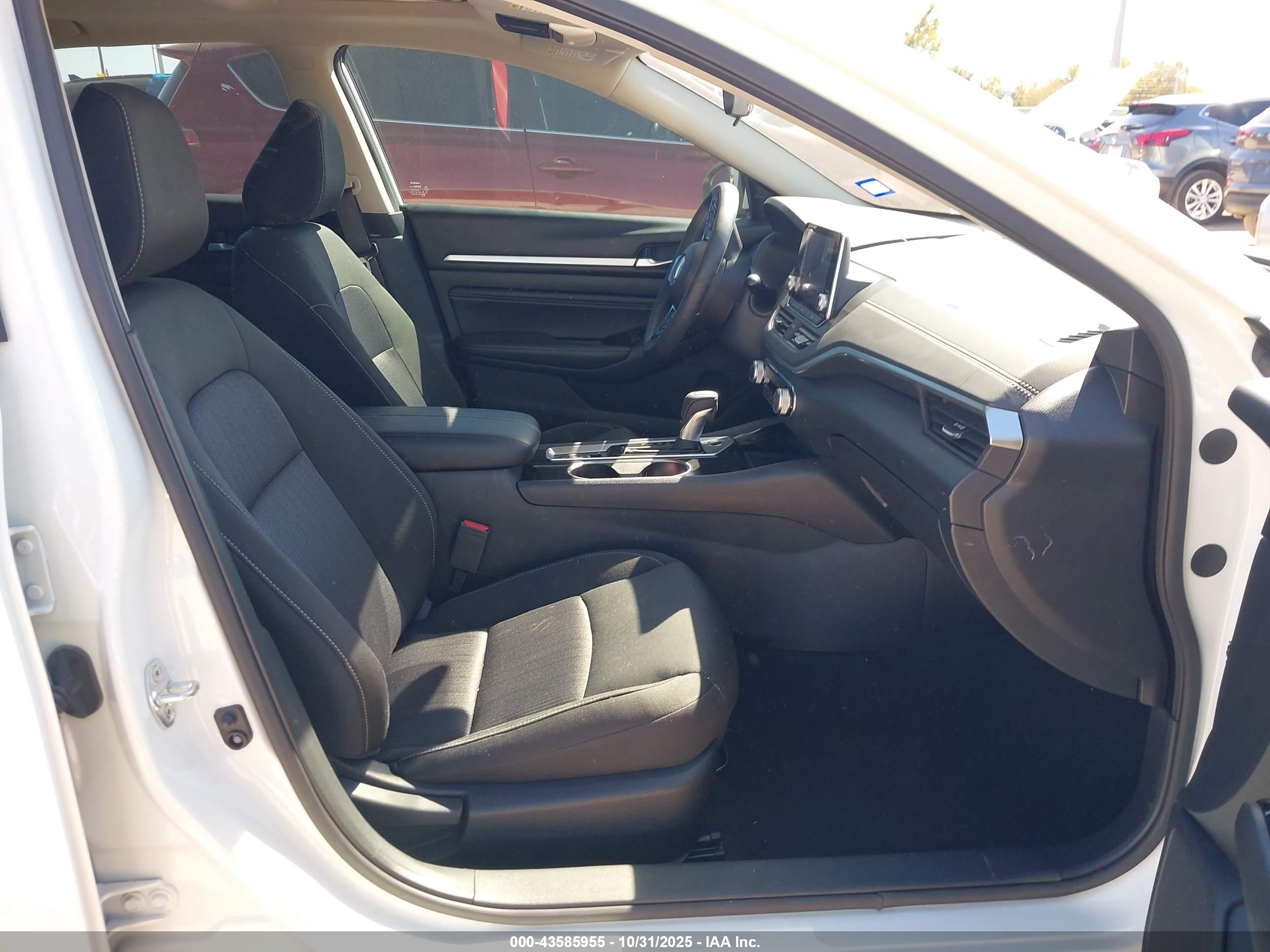 NISSAN ALTIMA image 5