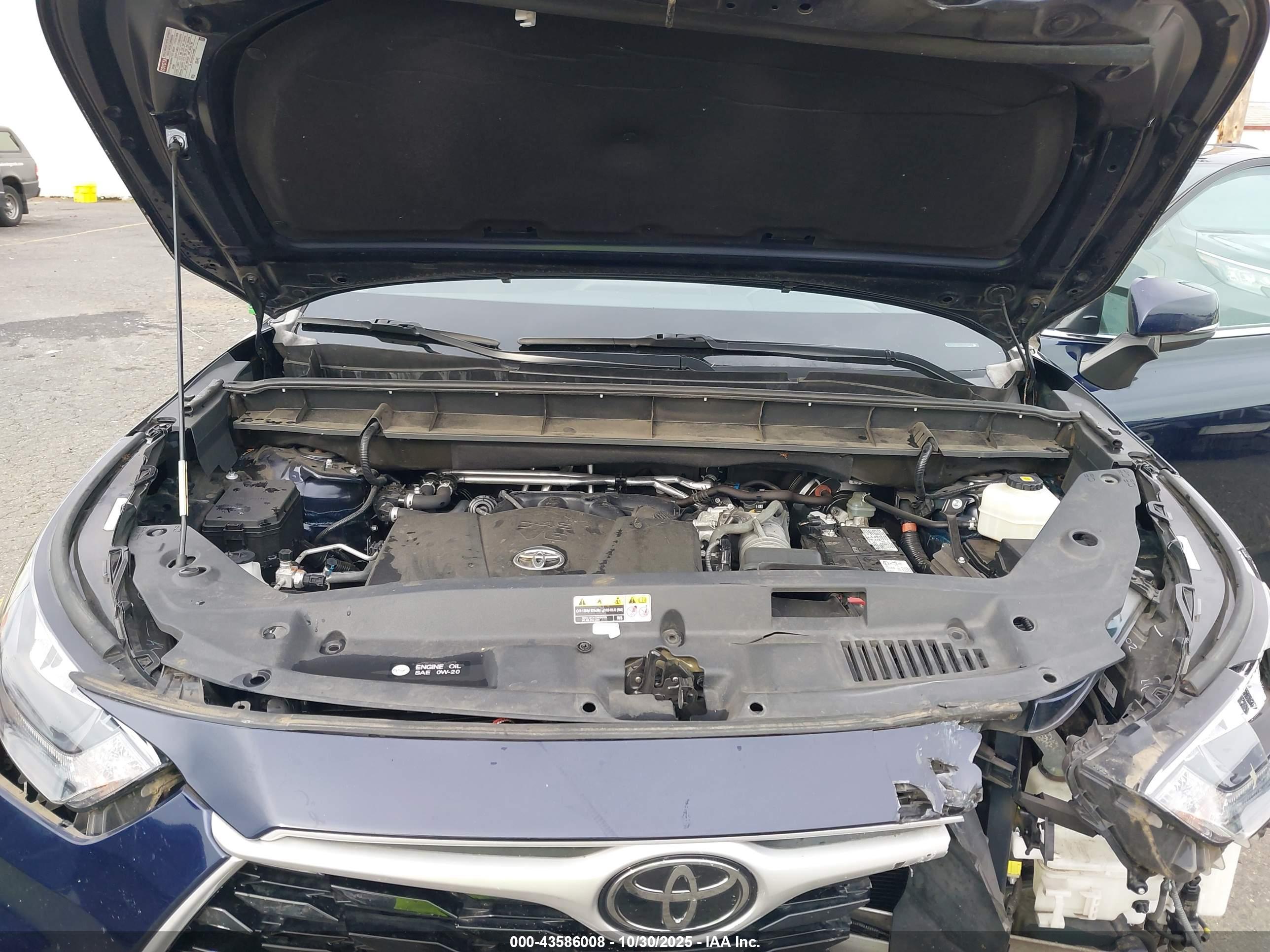 TOYOTA HIGHLANDER image 10