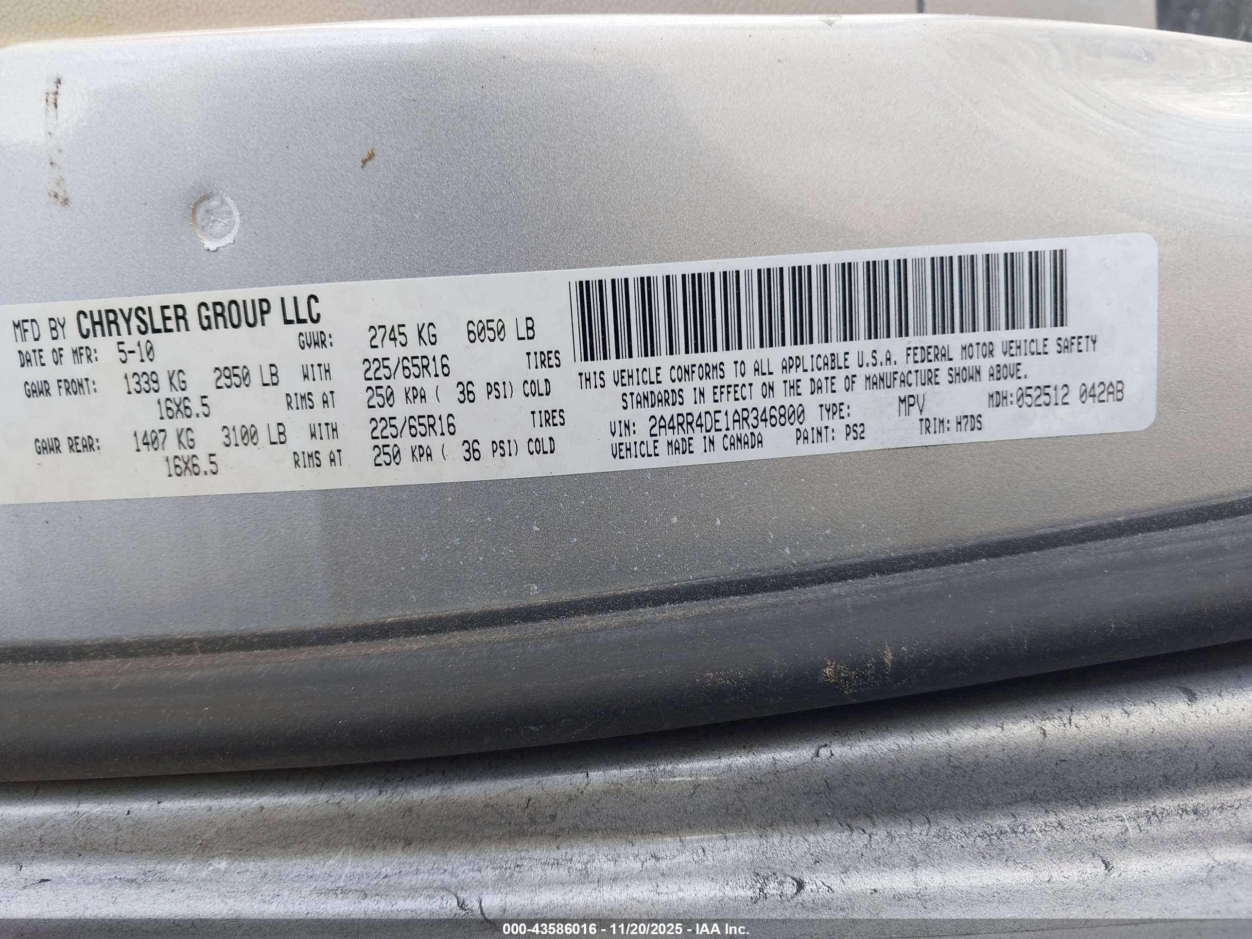 CHRYSLER TOWN image 9