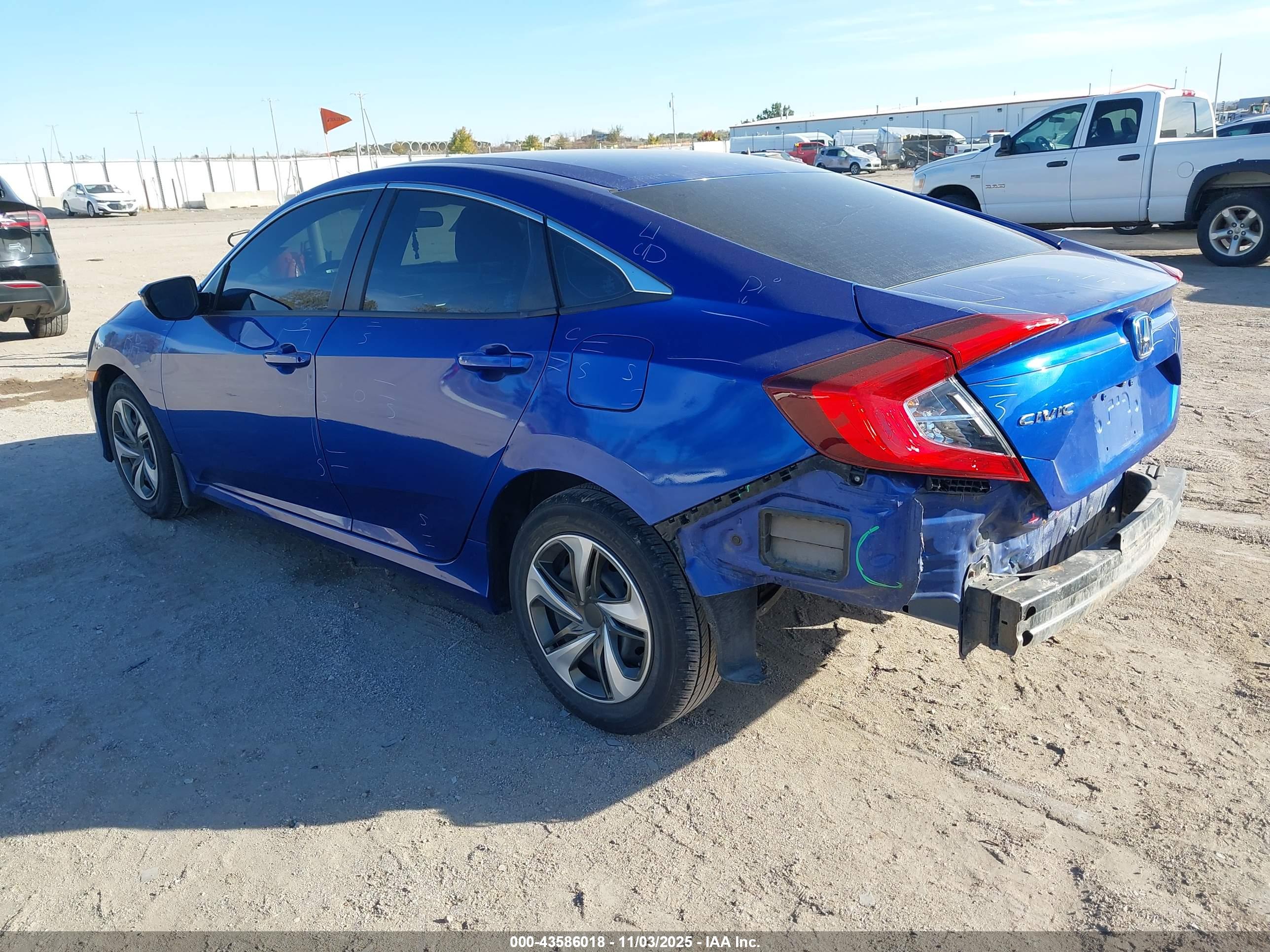 HONDA CIVIC image 3