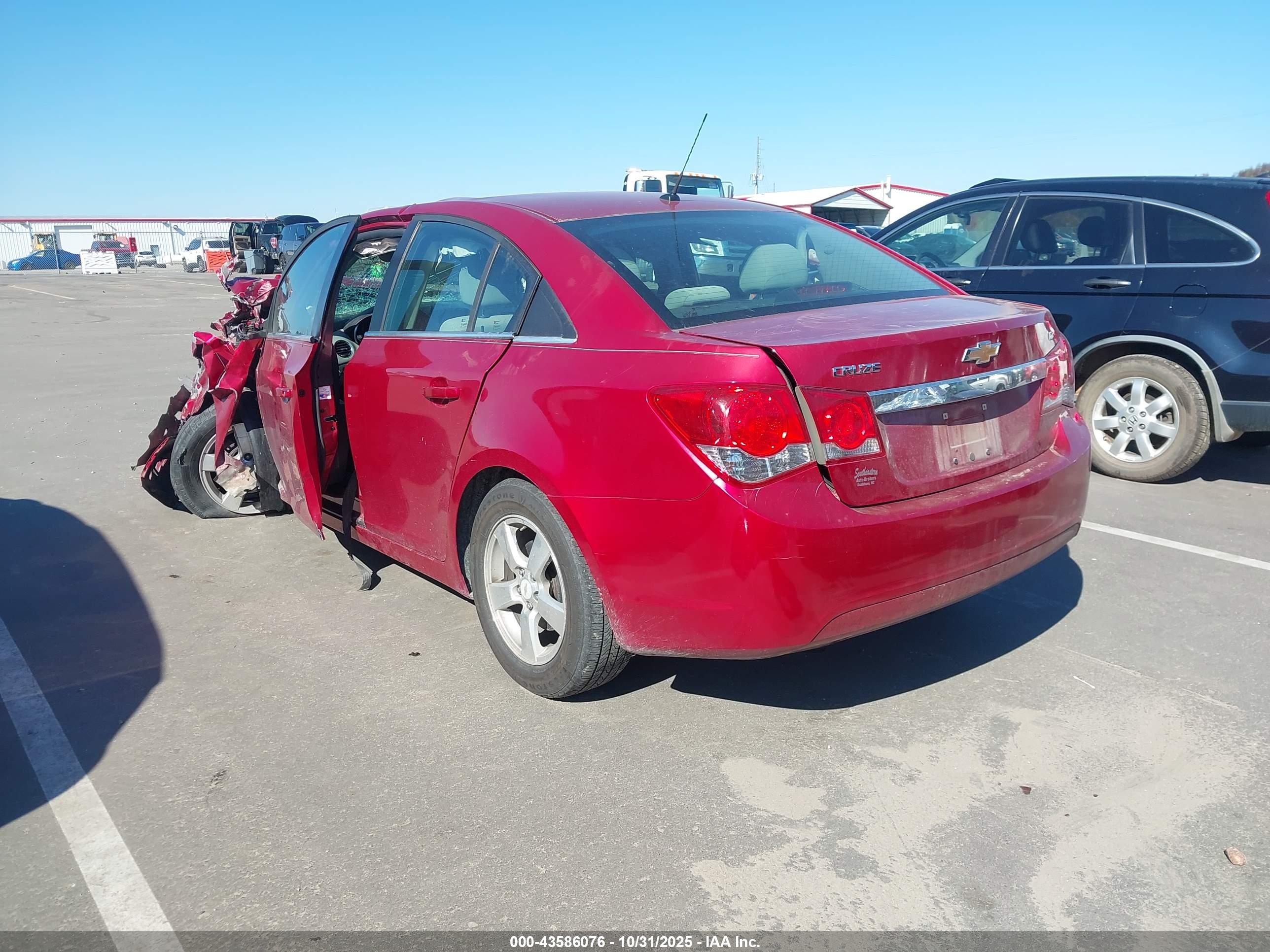 CHEVROLET CRUZE image 3