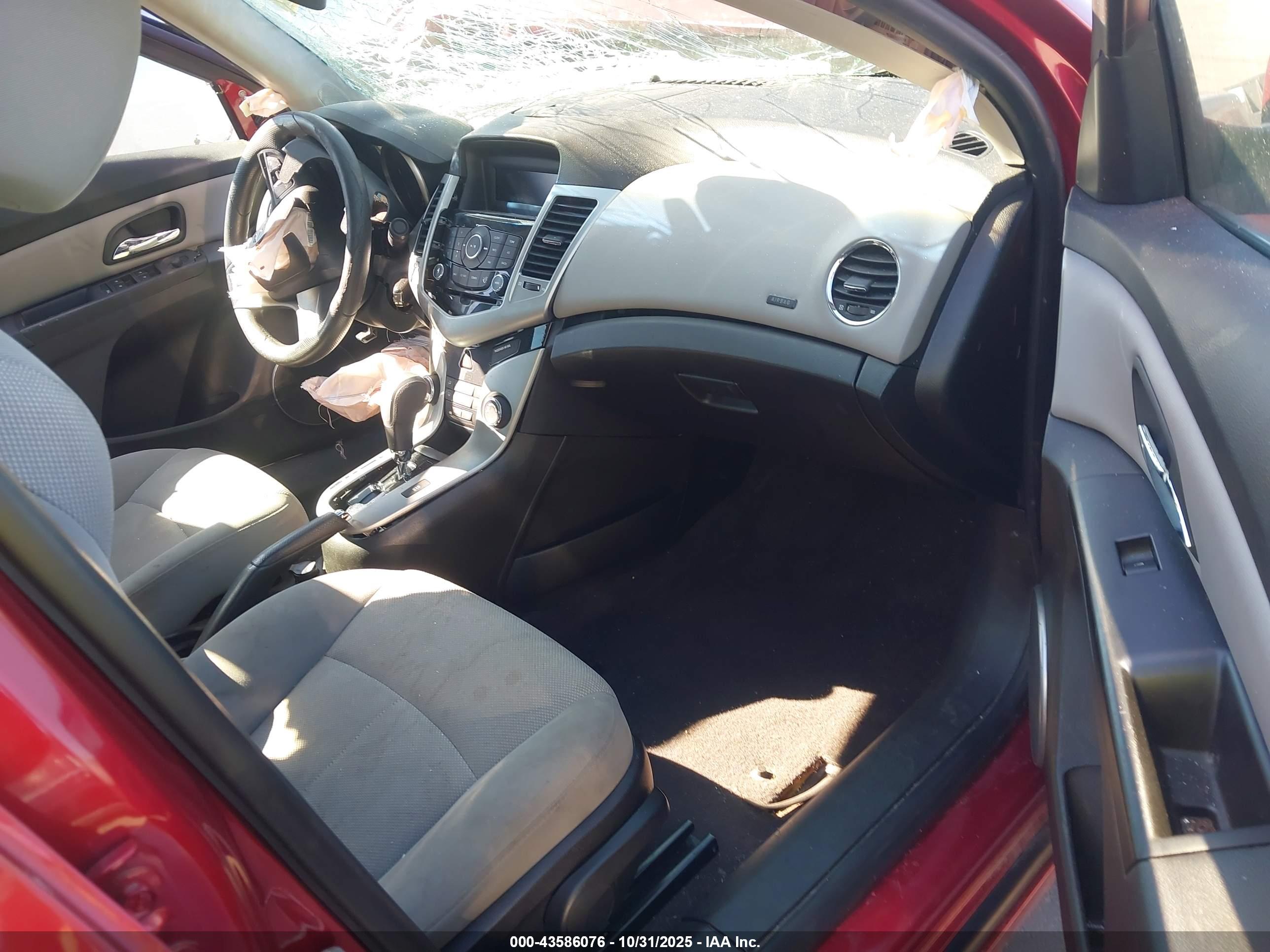 CHEVROLET CRUZE image 5