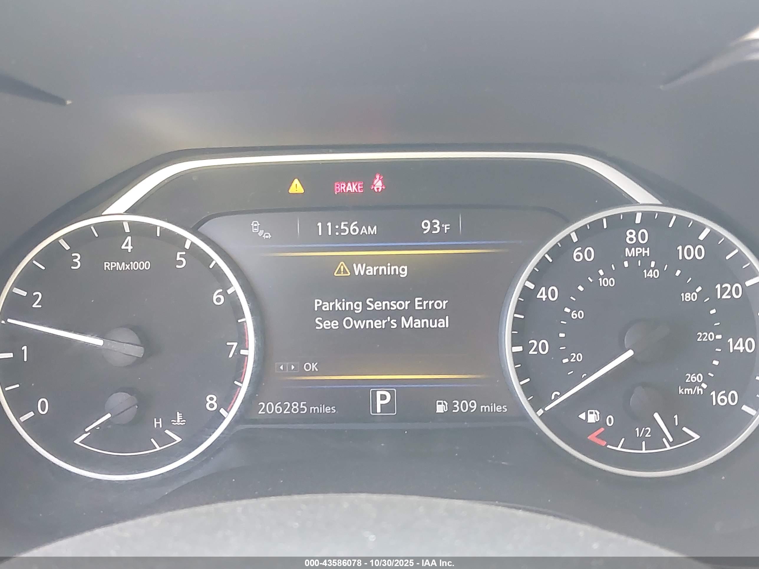 NISSAN MAXIMA image 7