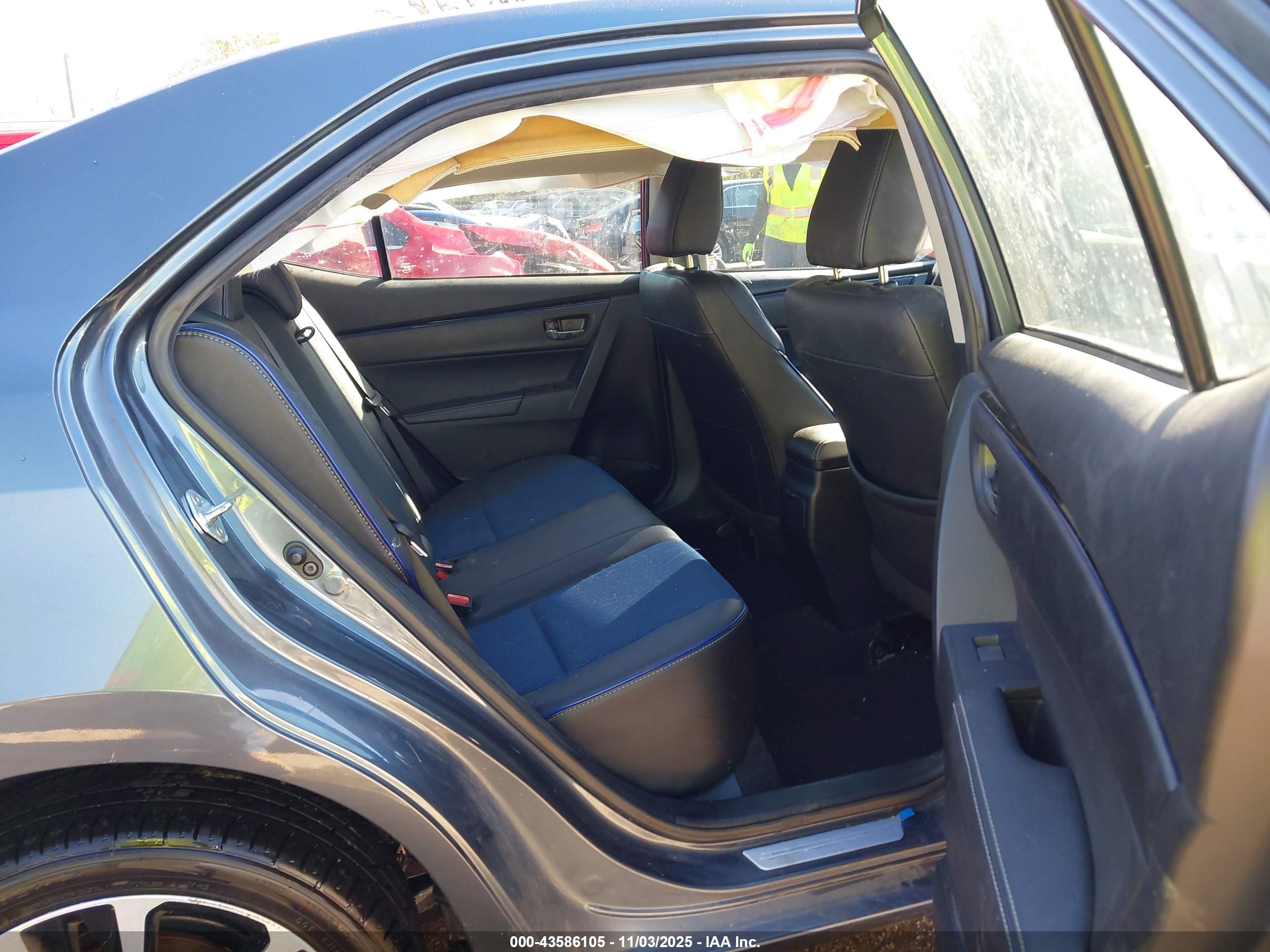 TOYOTA COROLLA image 8