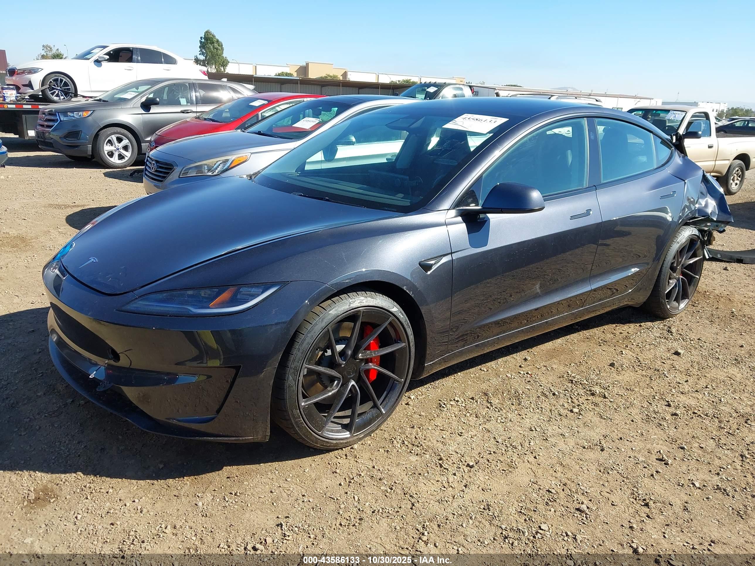 TESLA MODEL image 2