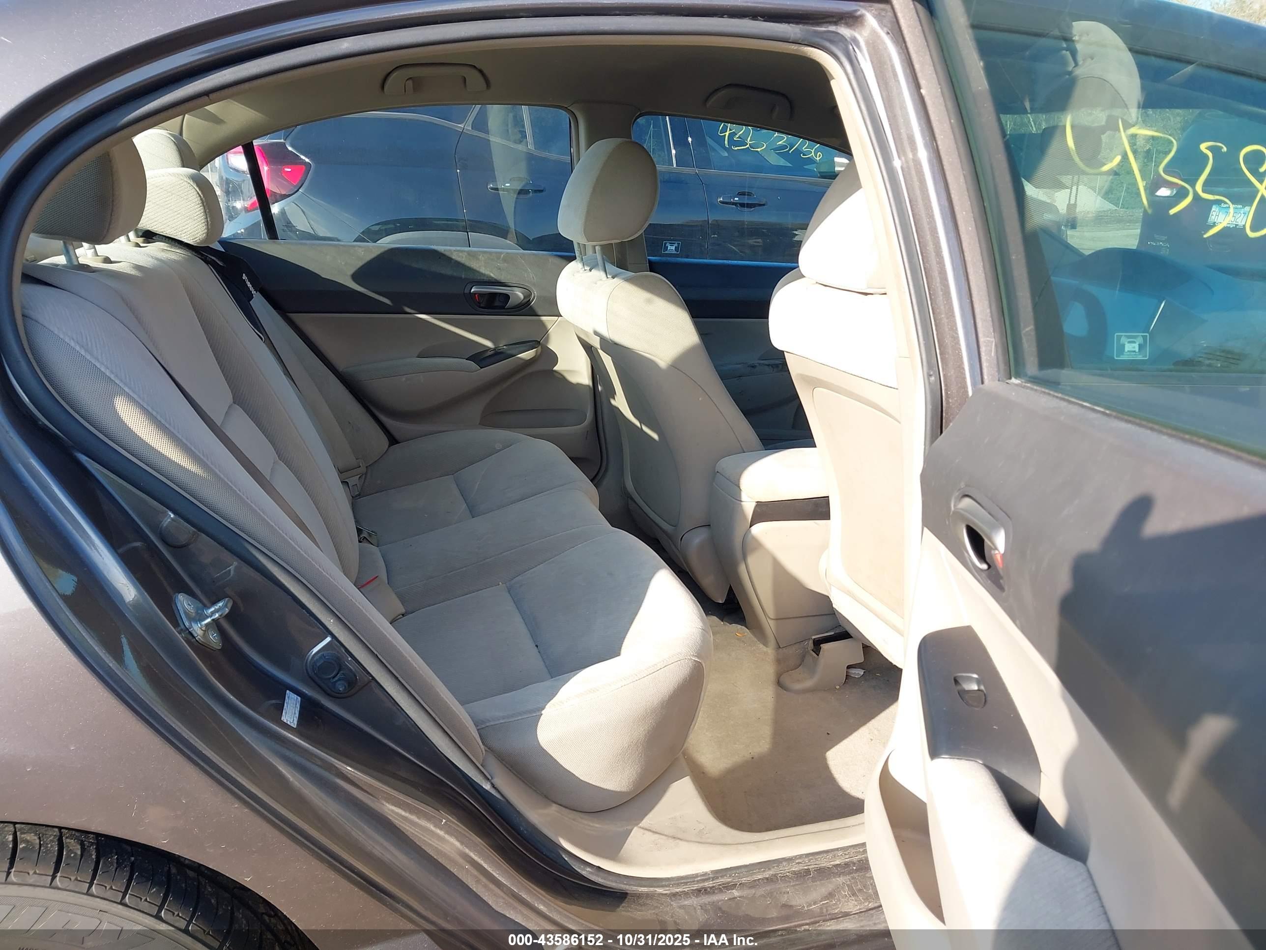 HONDA CIVIC image 8