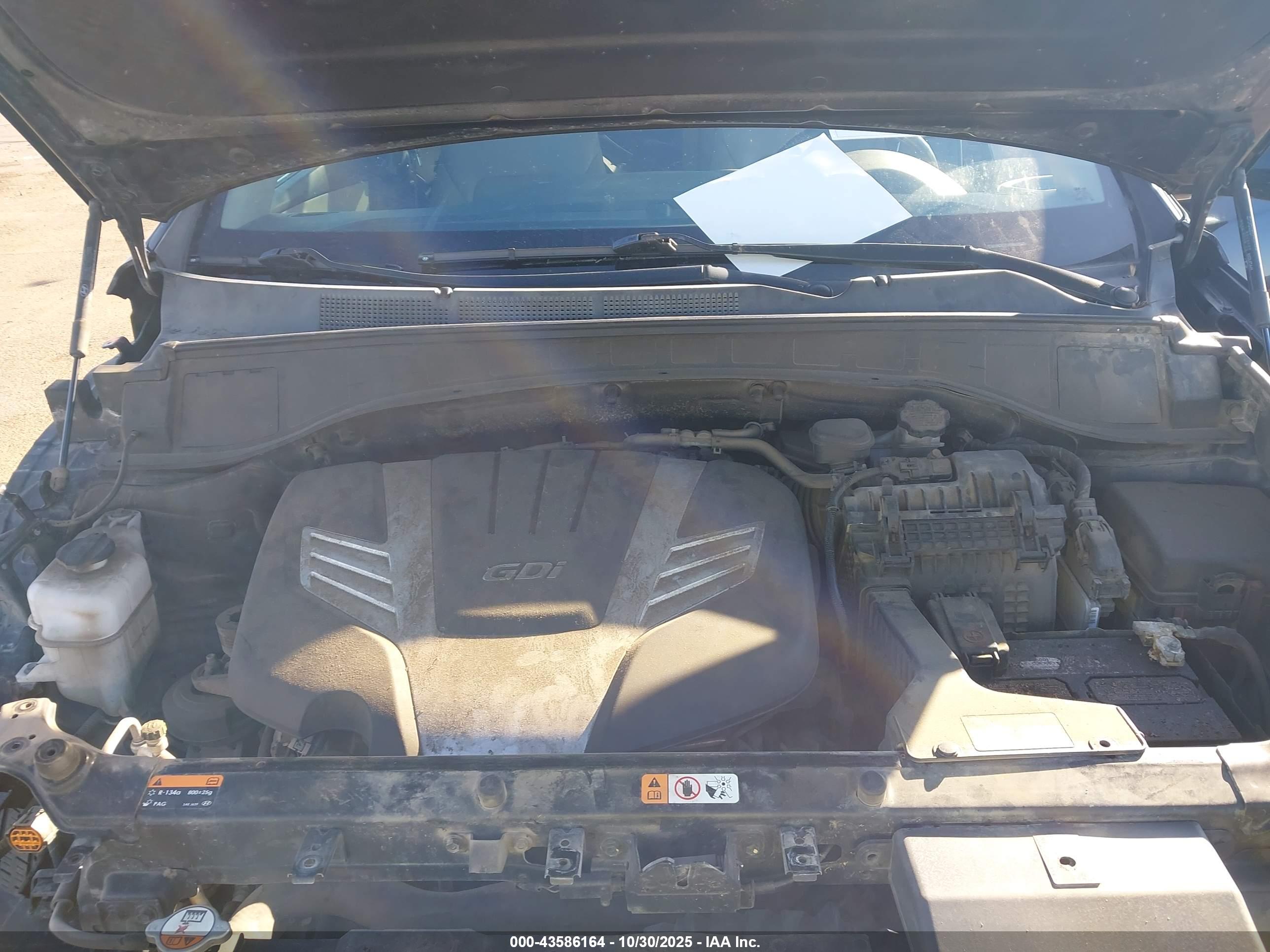 HYUNDAI SANTA image 10