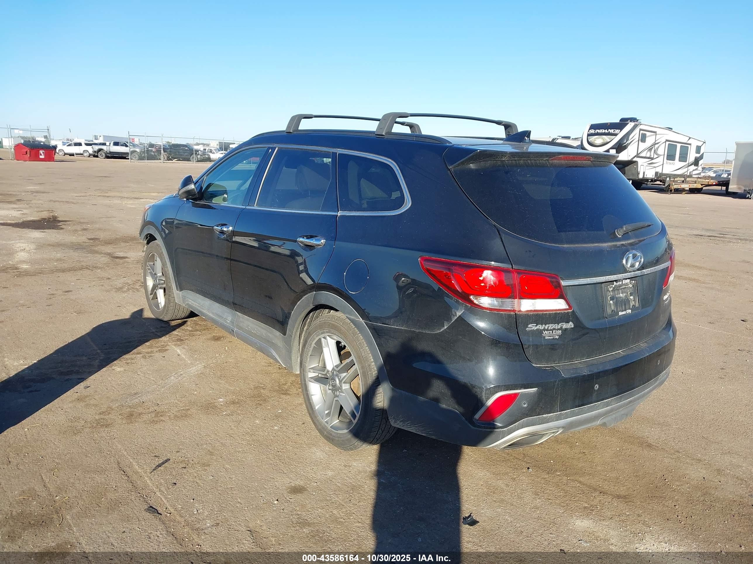 HYUNDAI SANTA image 3