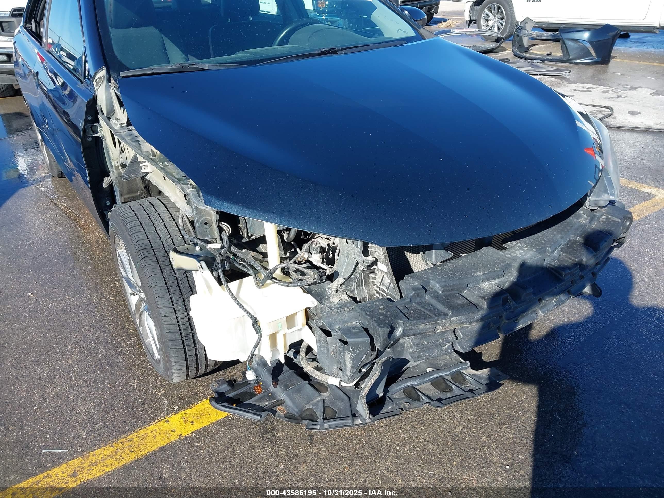 TOYOTA CAMRY image 6