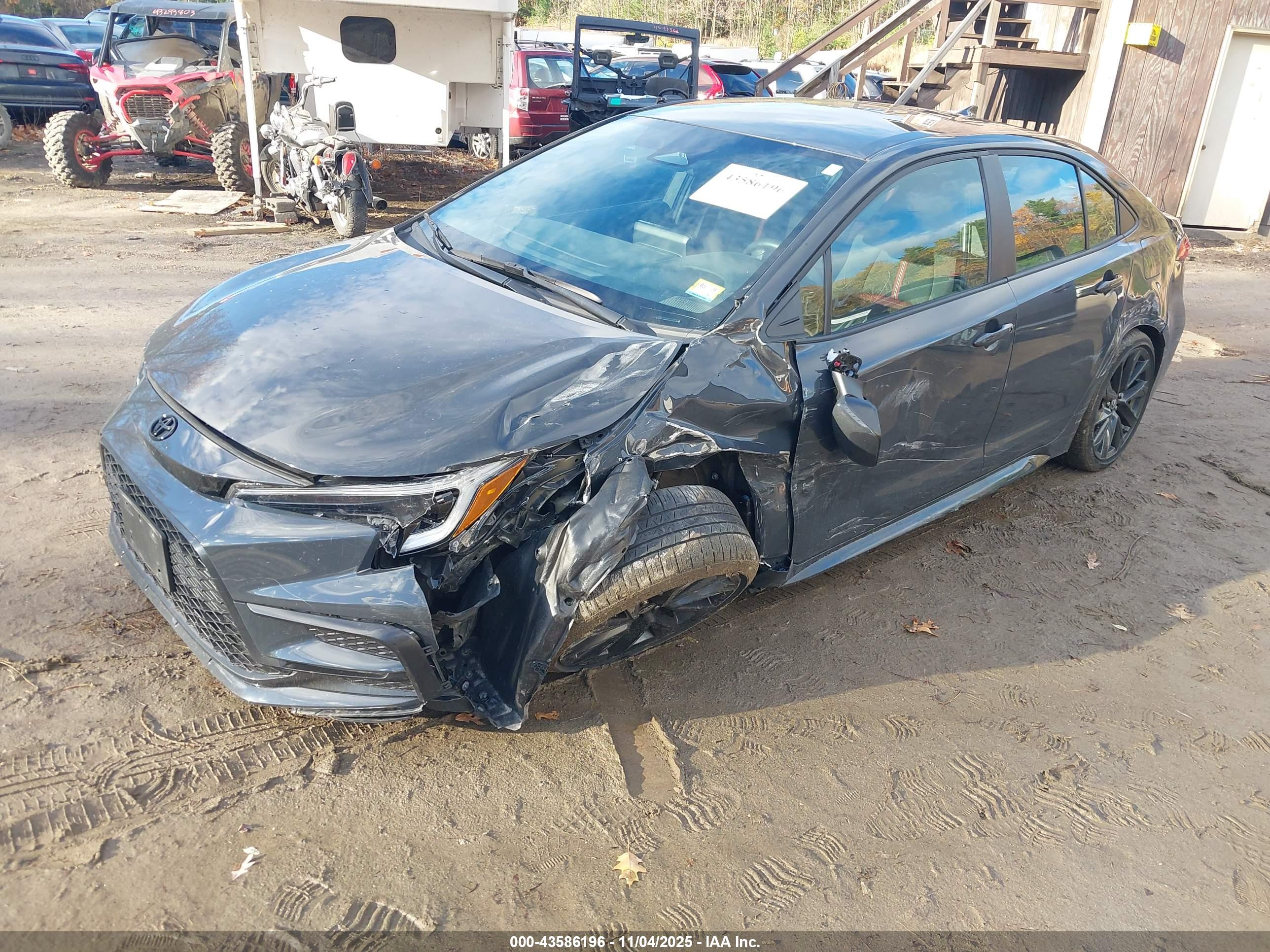 TOYOTA COROLLA image 2