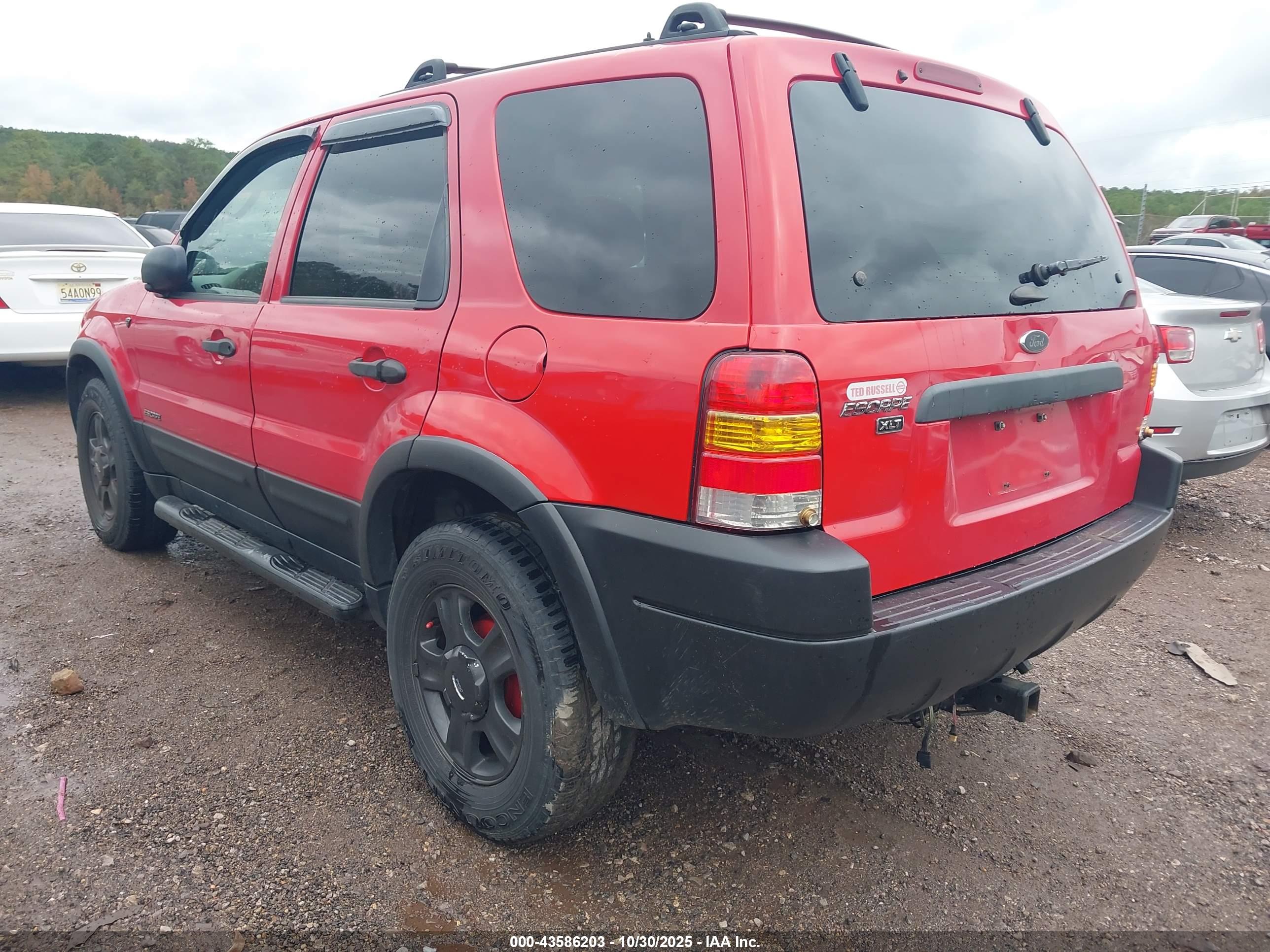 FORD ESCAPE image 3