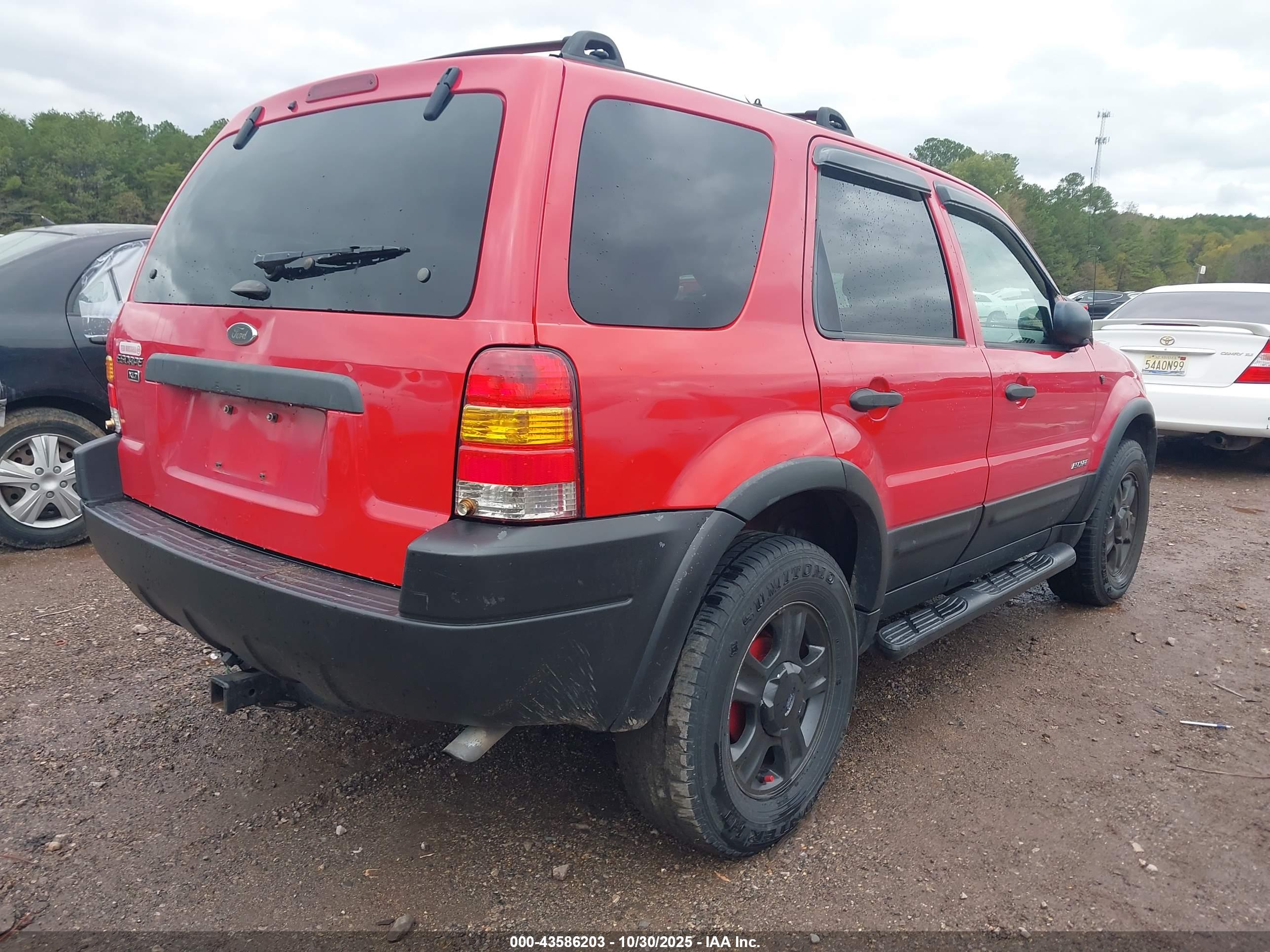 FORD ESCAPE image 4