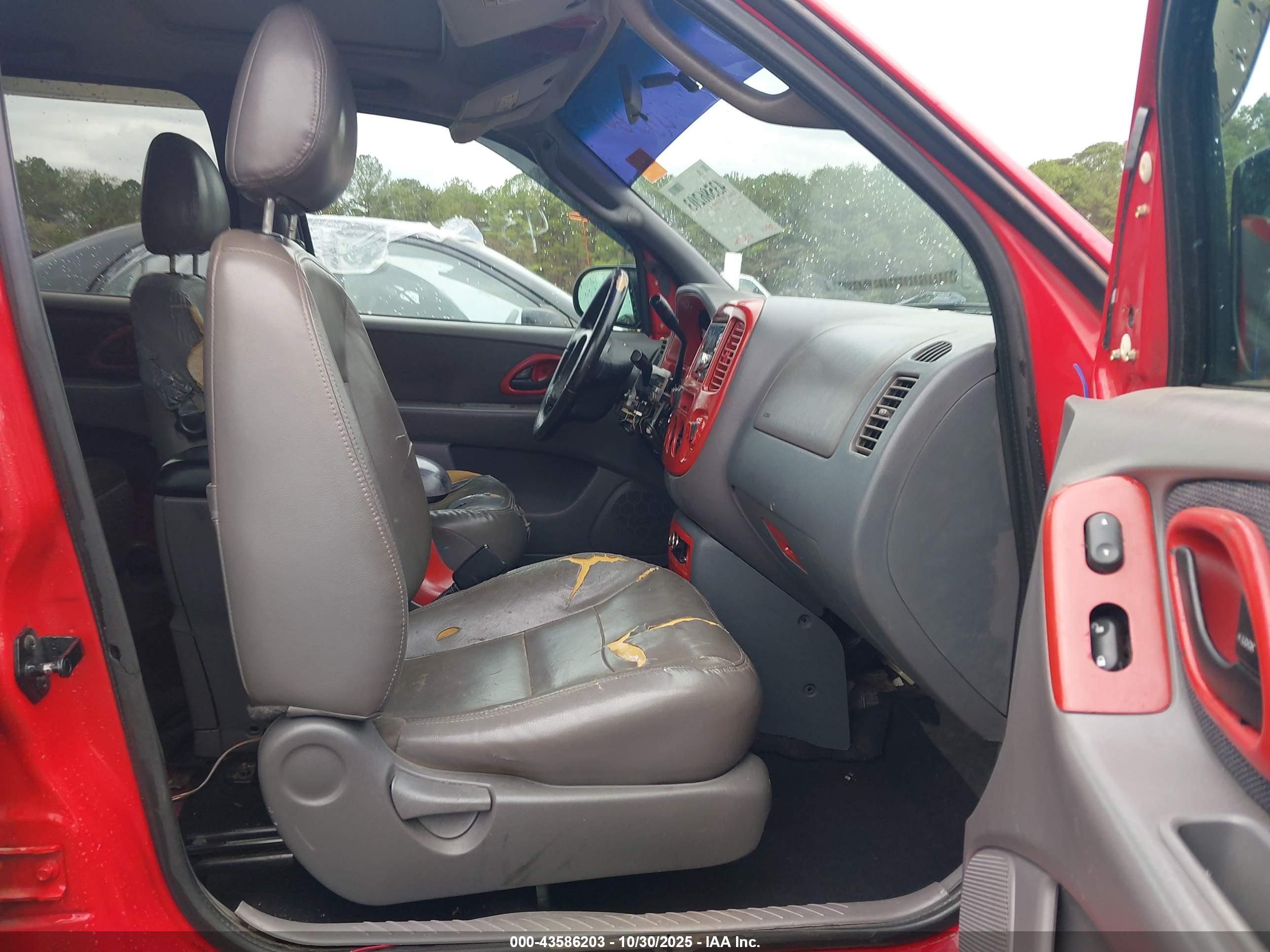 FORD ESCAPE image 5