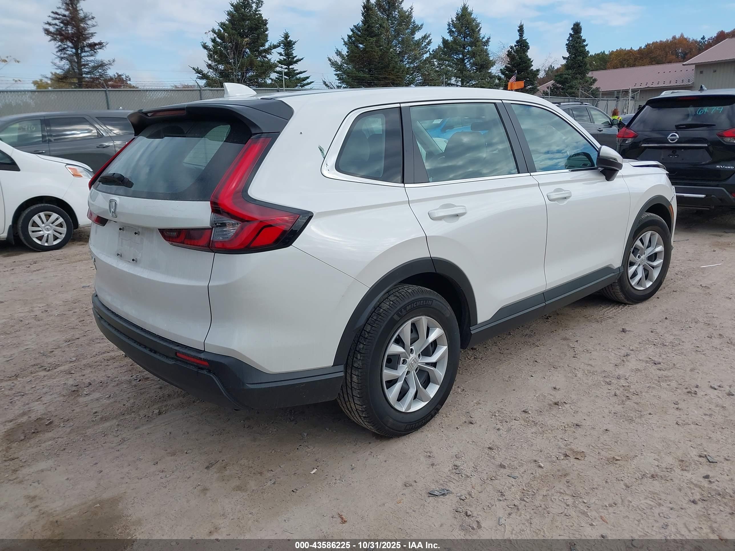 HONDA CR-V image 4