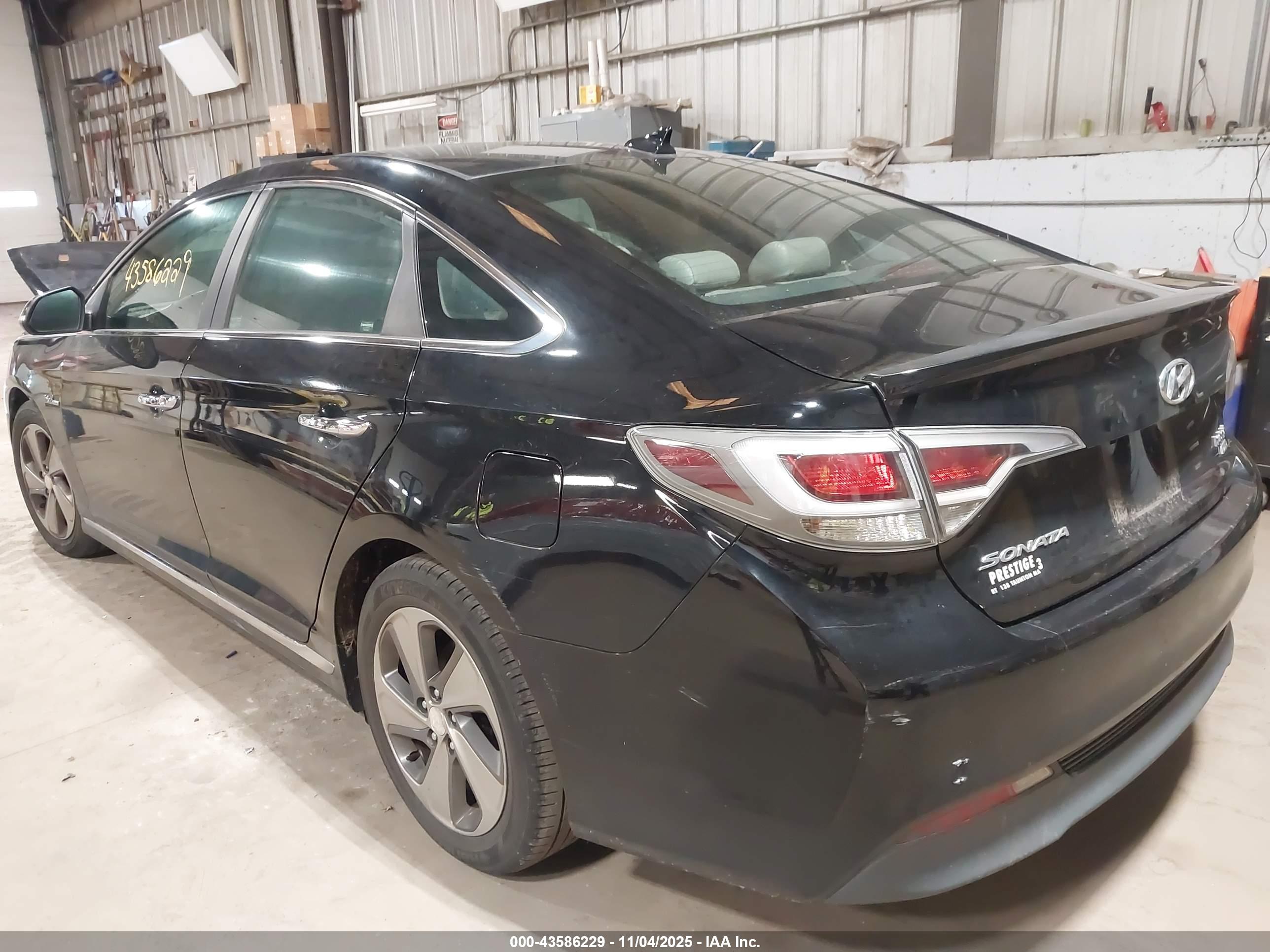 HYUNDAI SONATA image 3