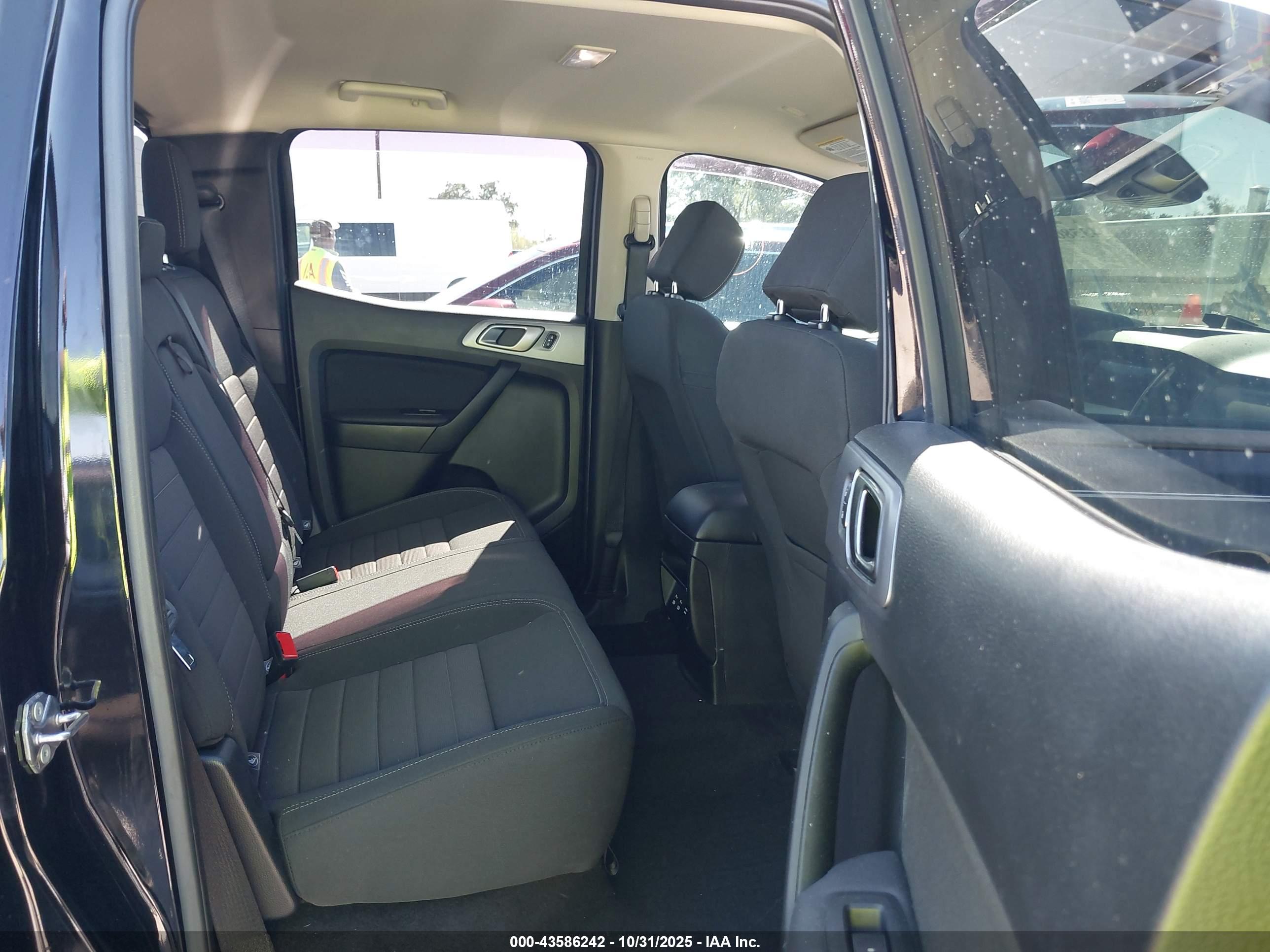 FORD RANGER image 8