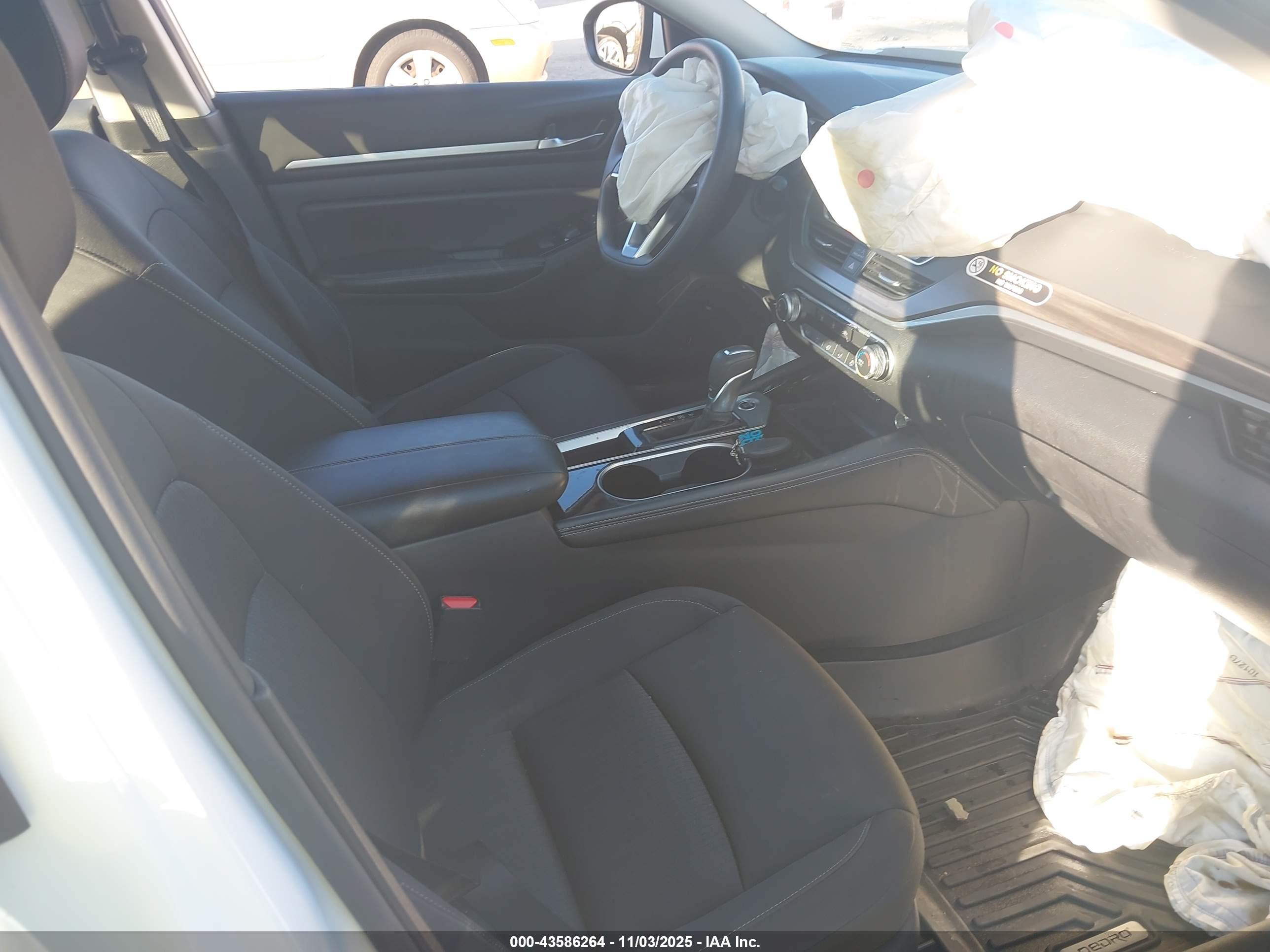 NISSAN ALTIMA image 5