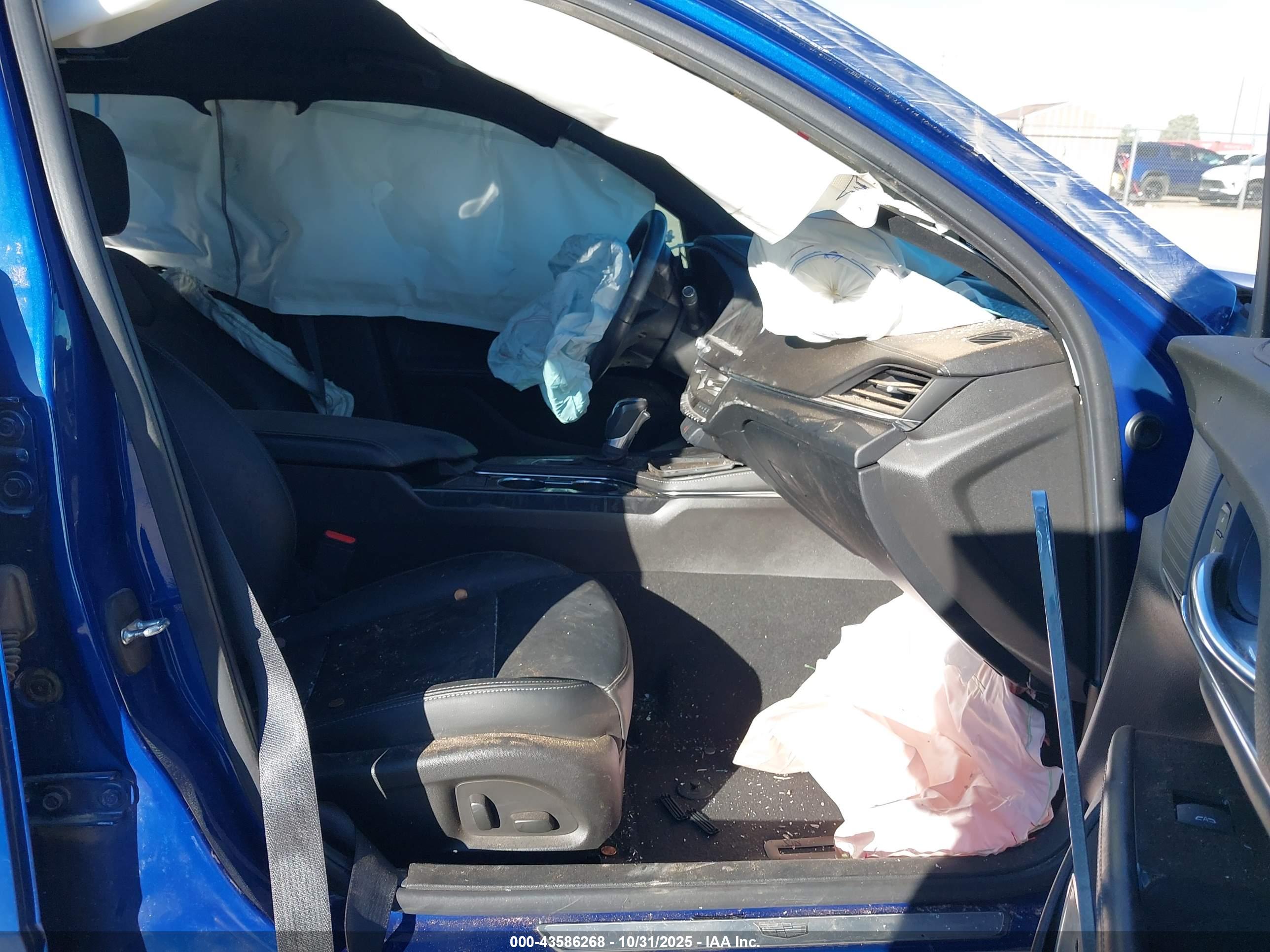 CADILLAC CT4 image 5
