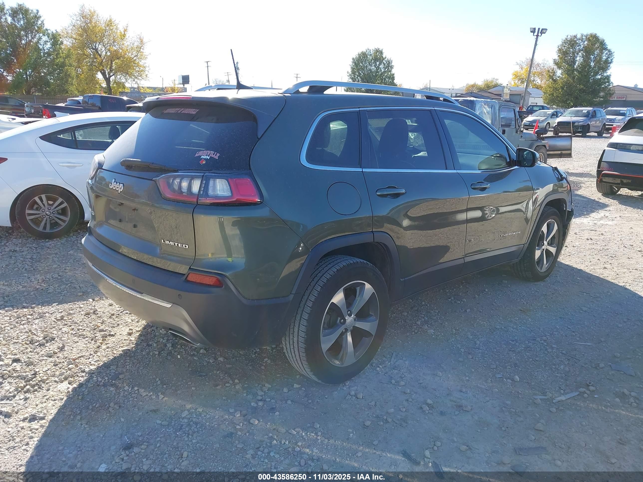 JEEP CHEROKEE image 4