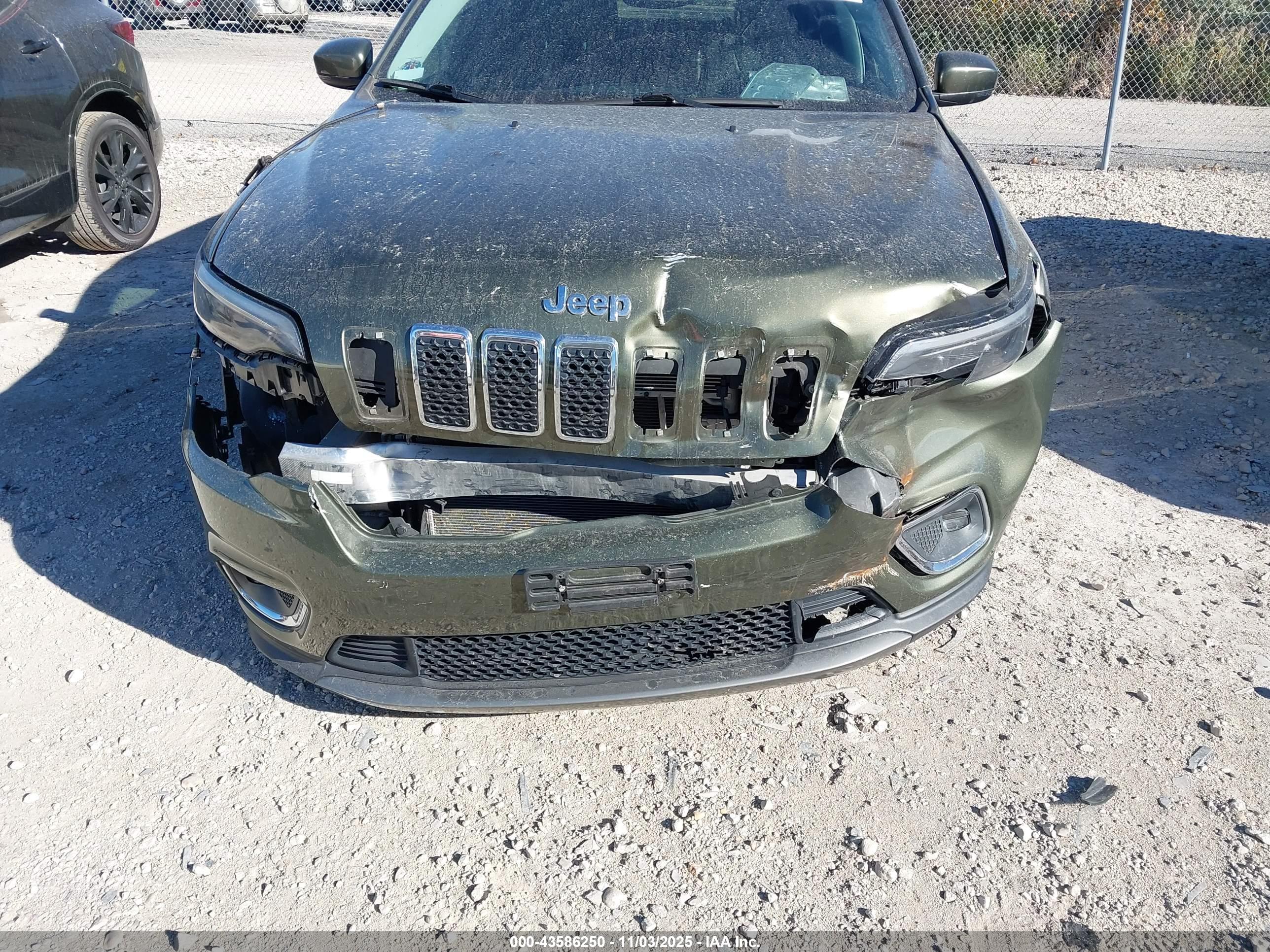 JEEP CHEROKEE image 6