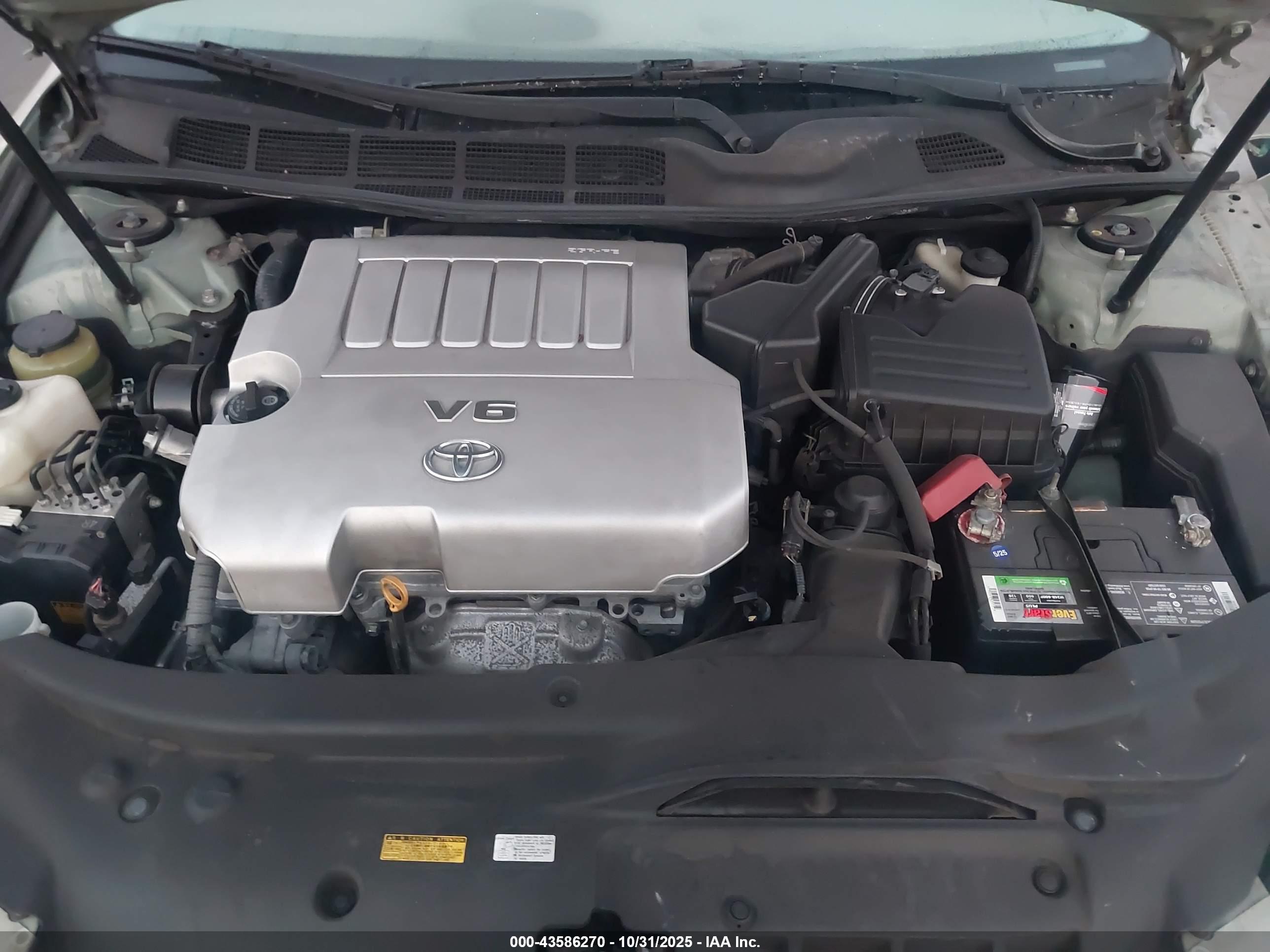TOYOTA AVALON image 10