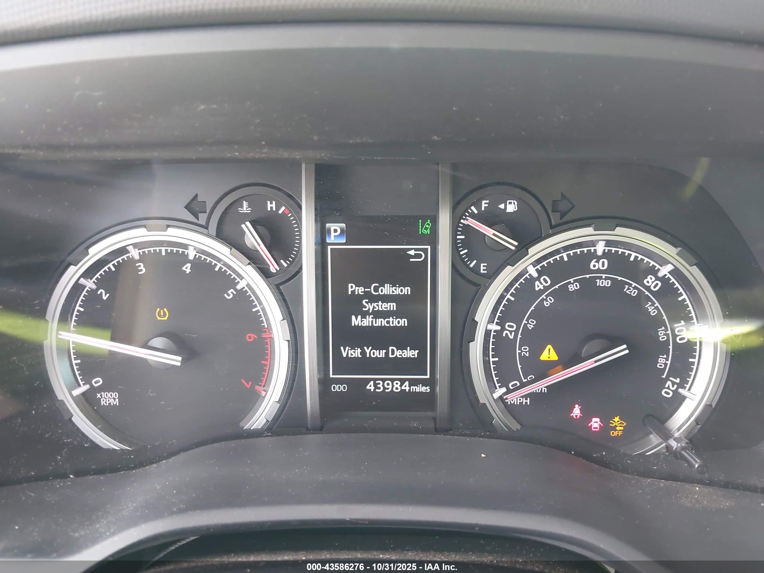 TOYOTA 4RUNNER image 7