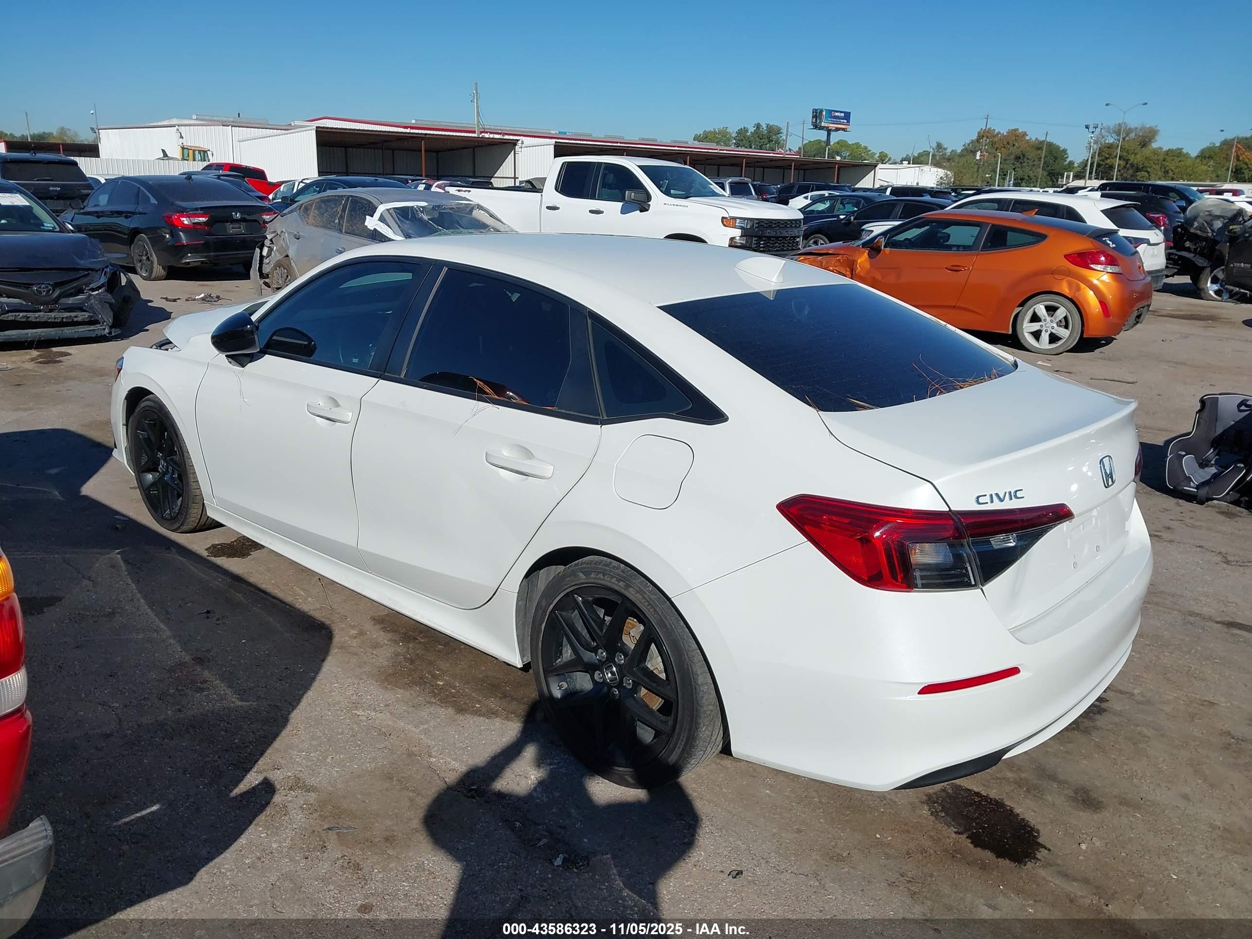 HONDA CIVIC image 3