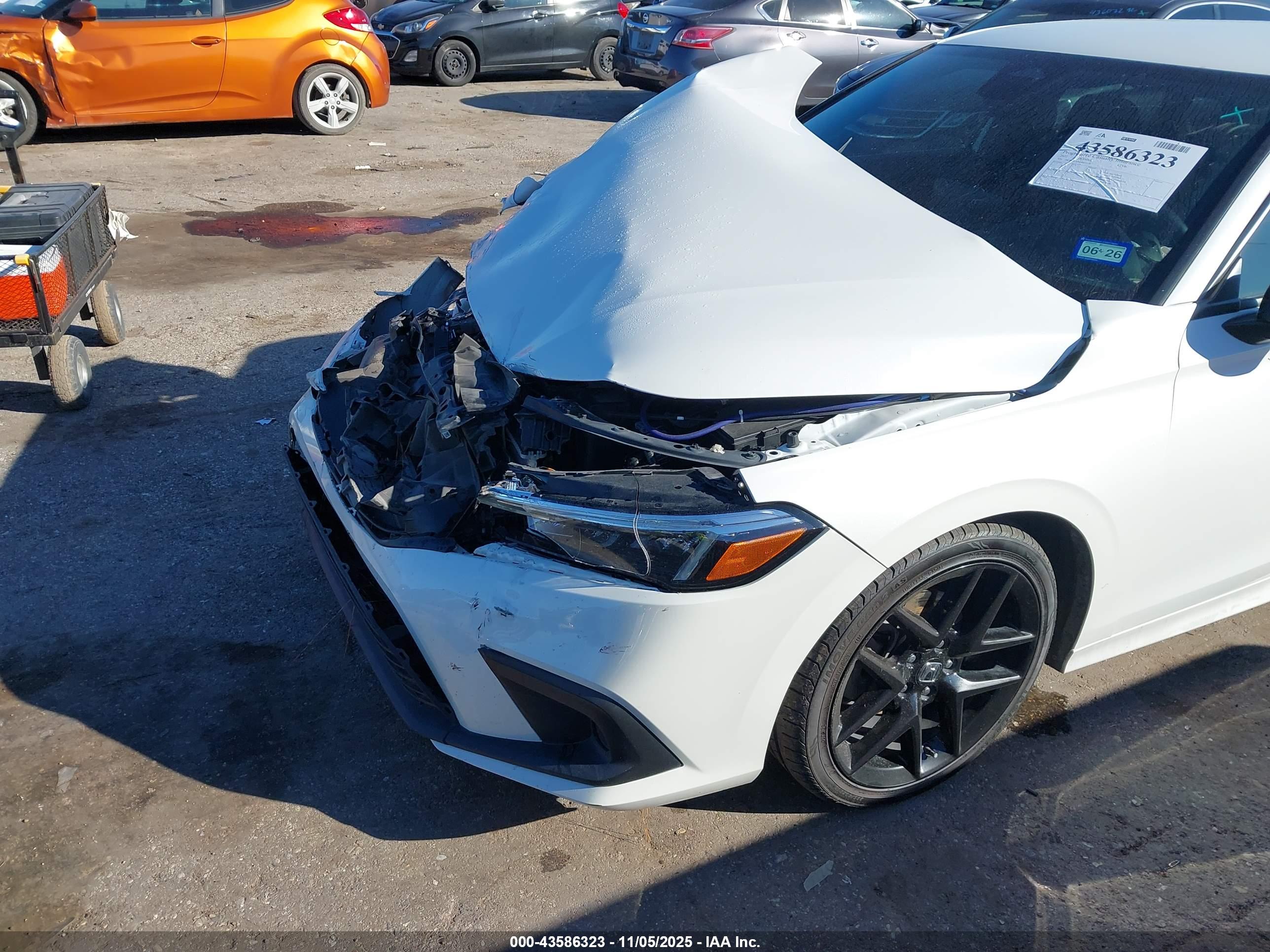 HONDA CIVIC image 6