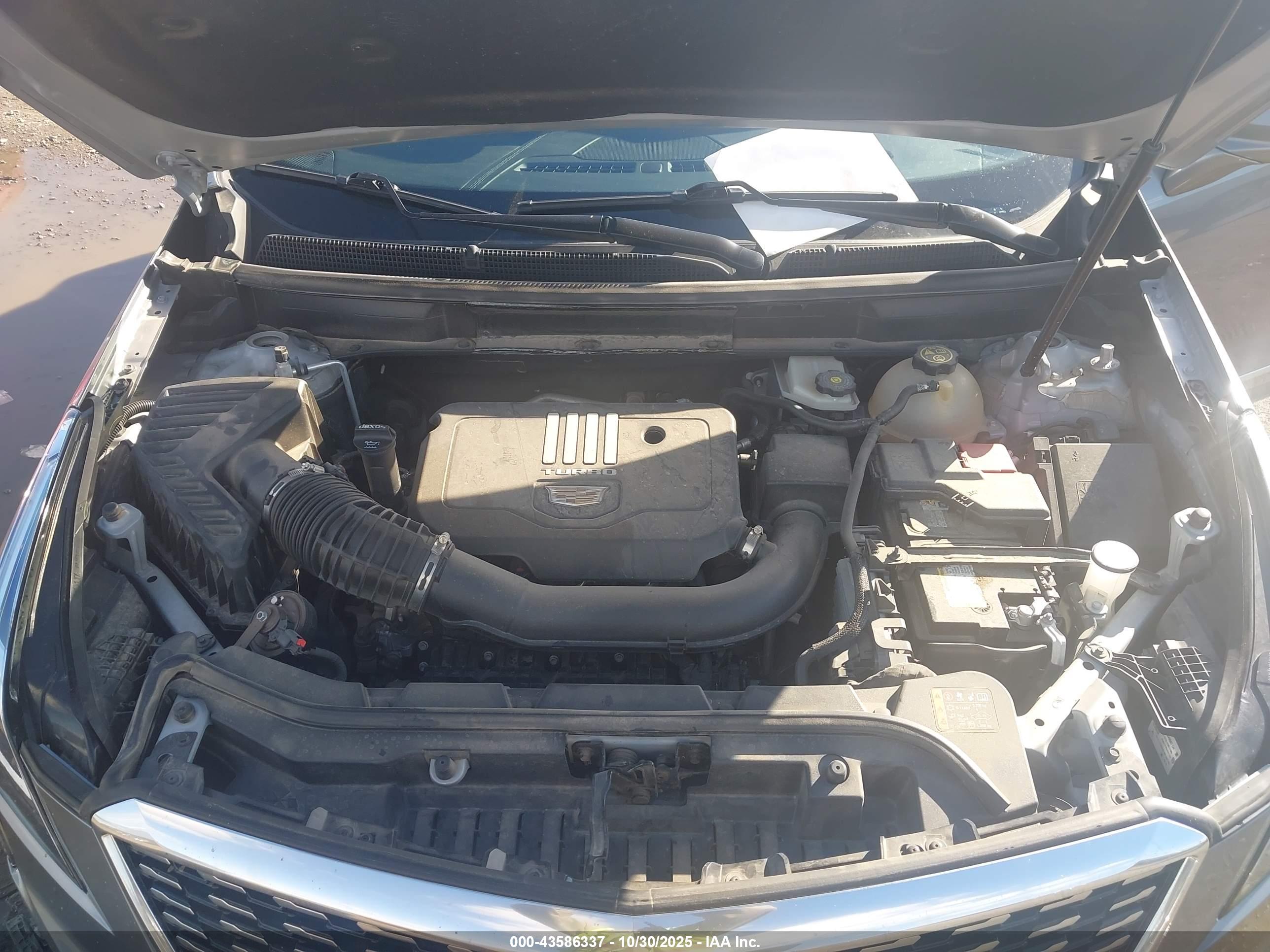 CADILLAC XT5 image 10